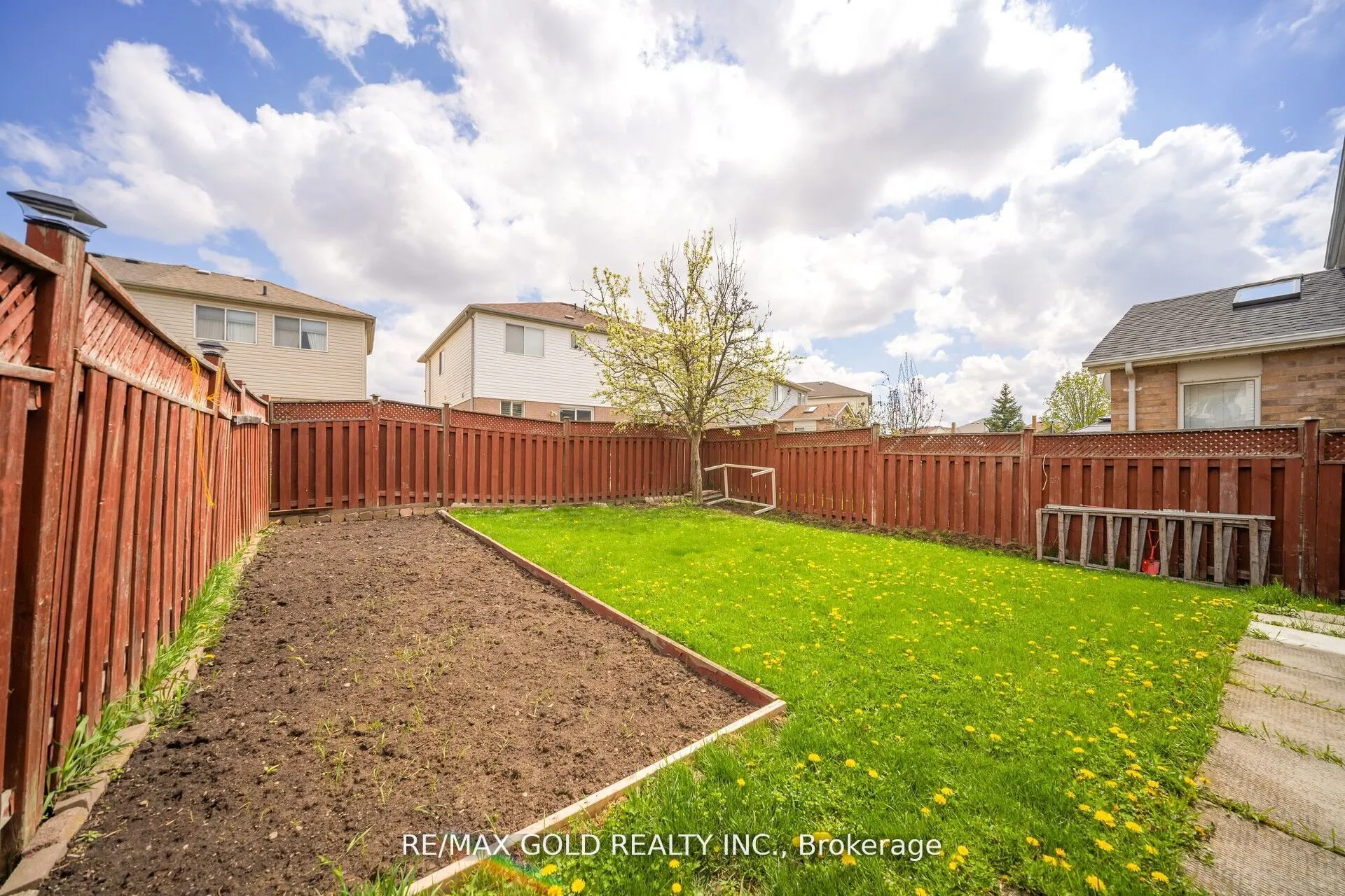 108 Black Forest Drive N