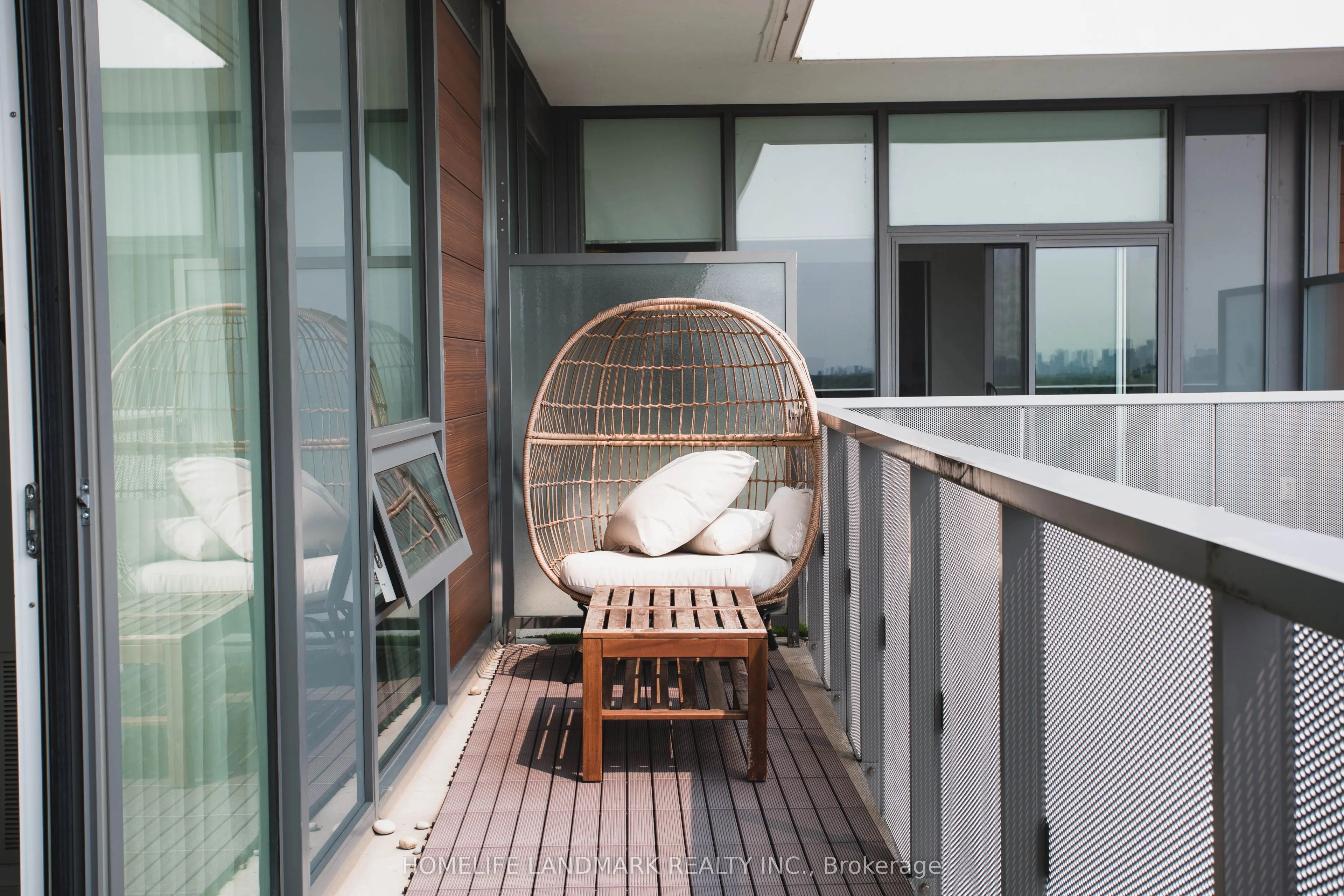 160 Flemington Road, #1522