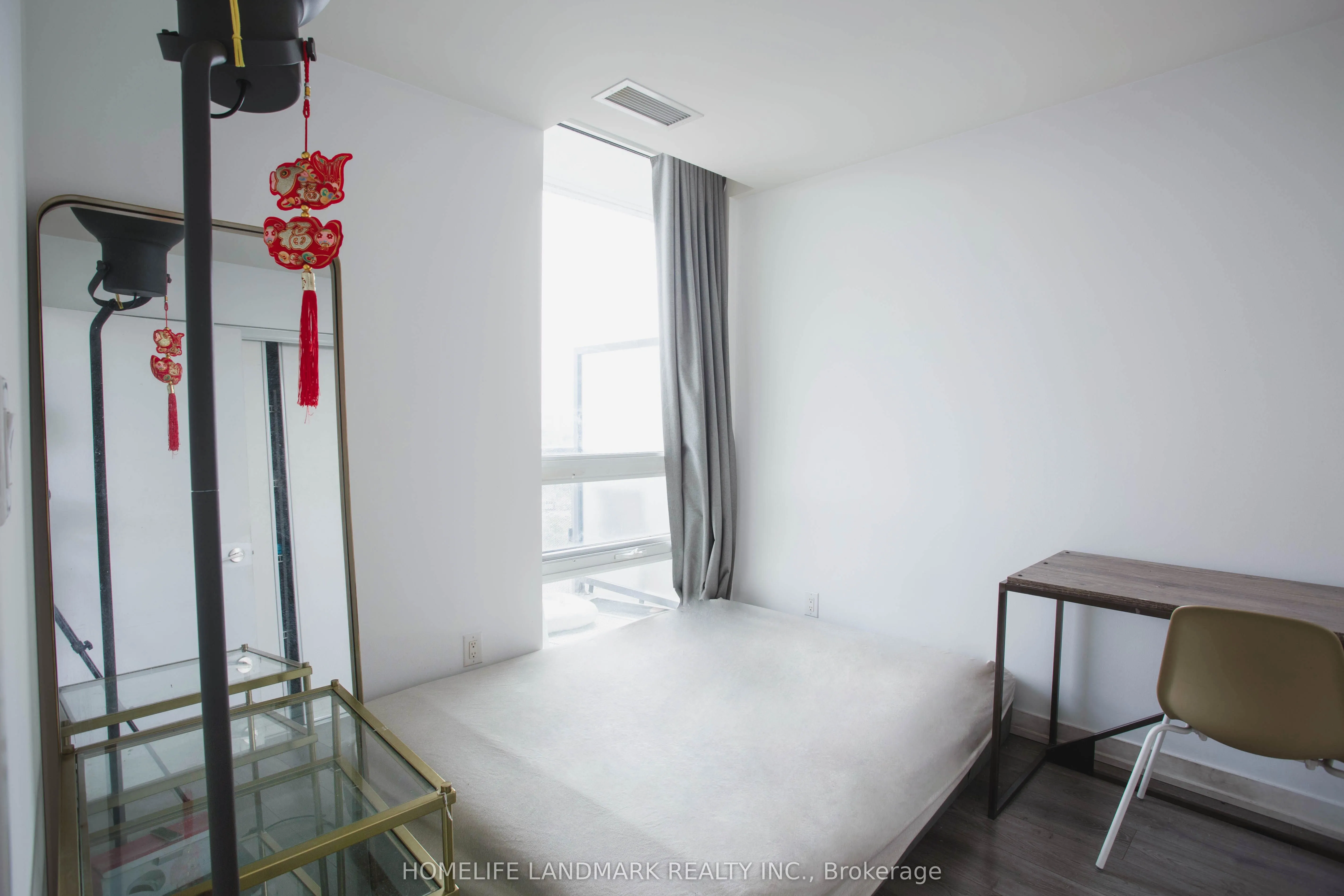 160 Flemington Road, #1522