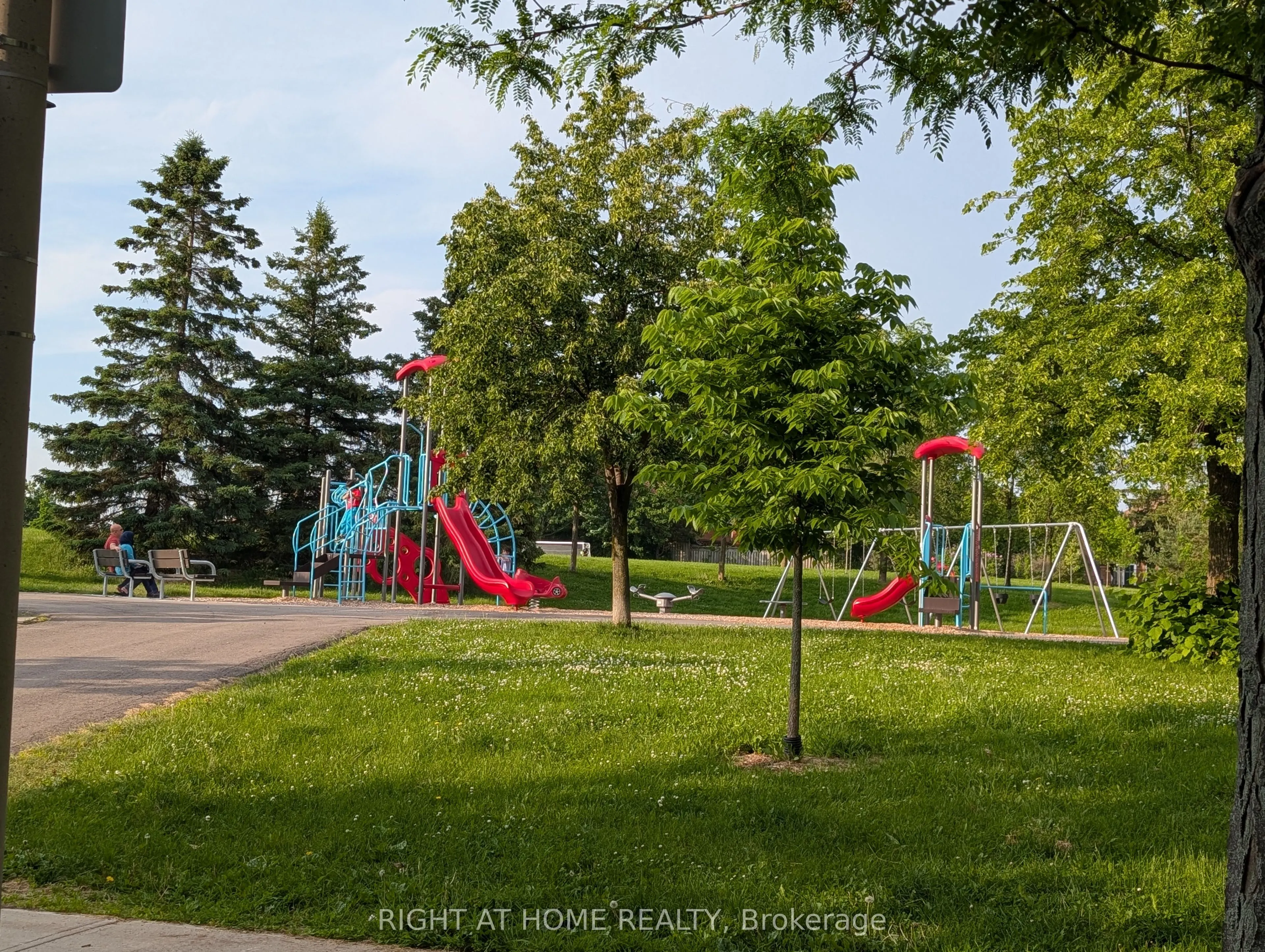5436 Edencroft Crescent