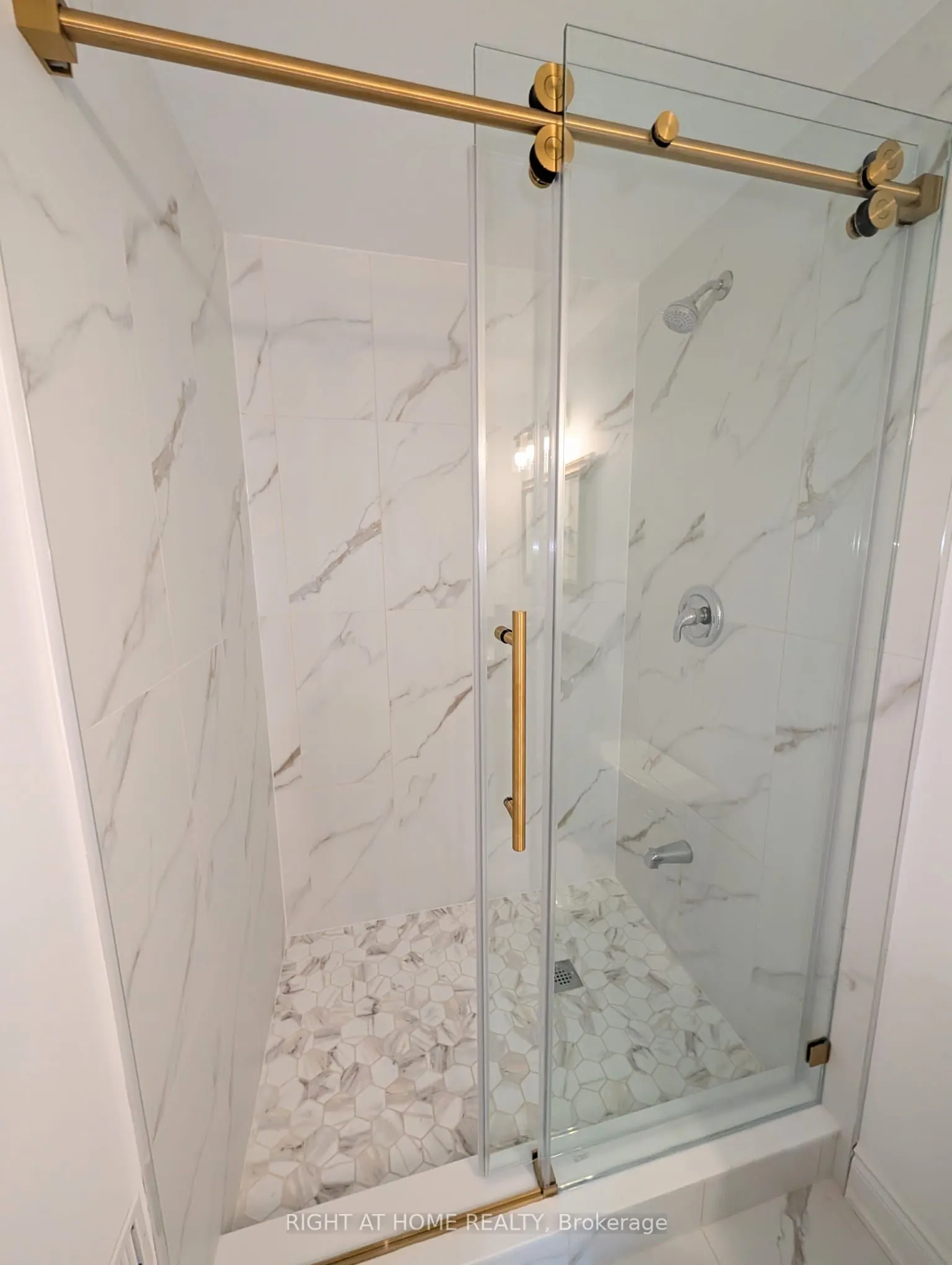 5436 Edencroft Crescent