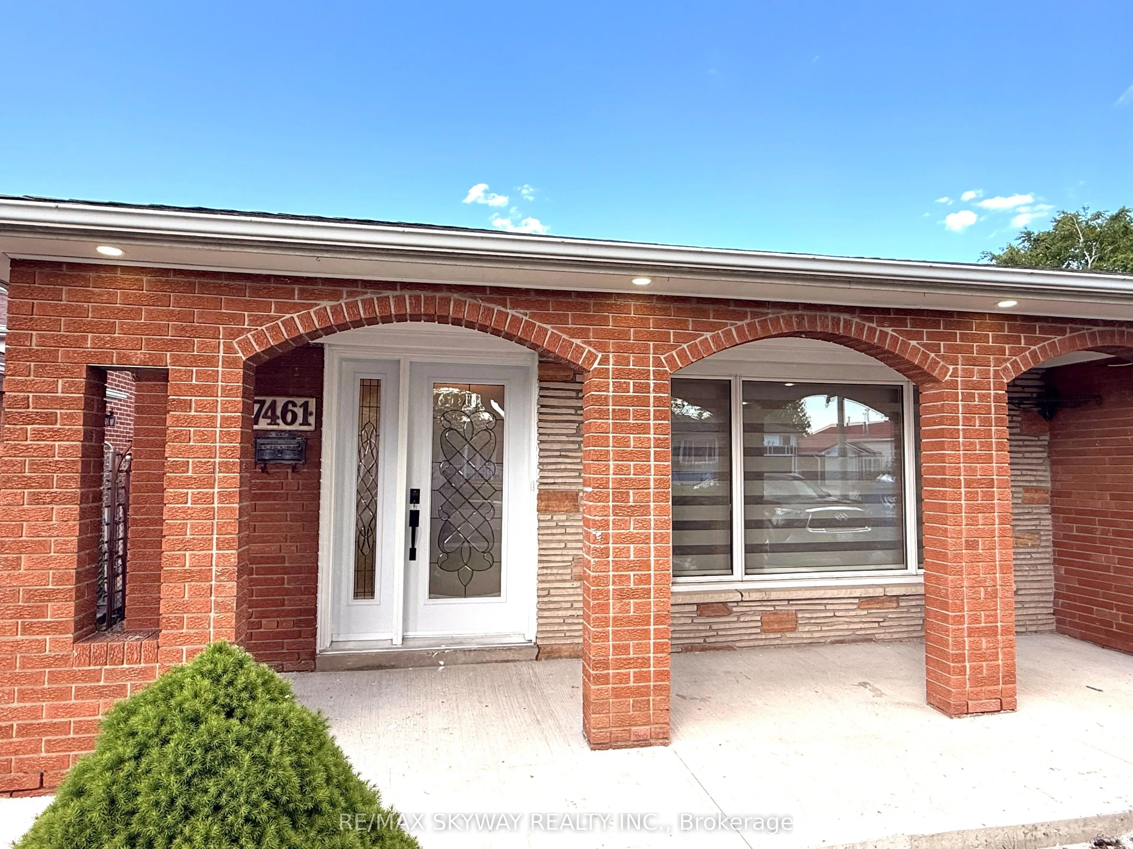 7461 Netherwood Road