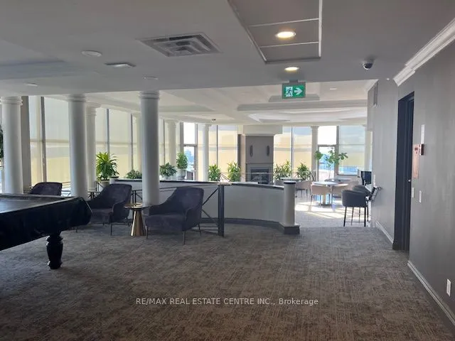 45 Kingsbridge Garden Circle, #401