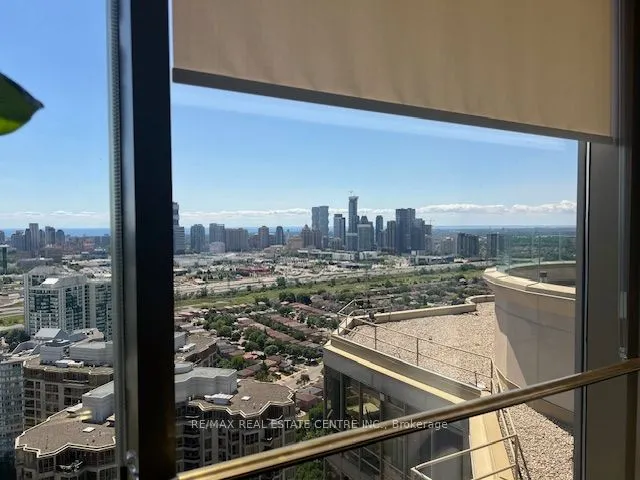 45 Kingsbridge Garden Circle, #401