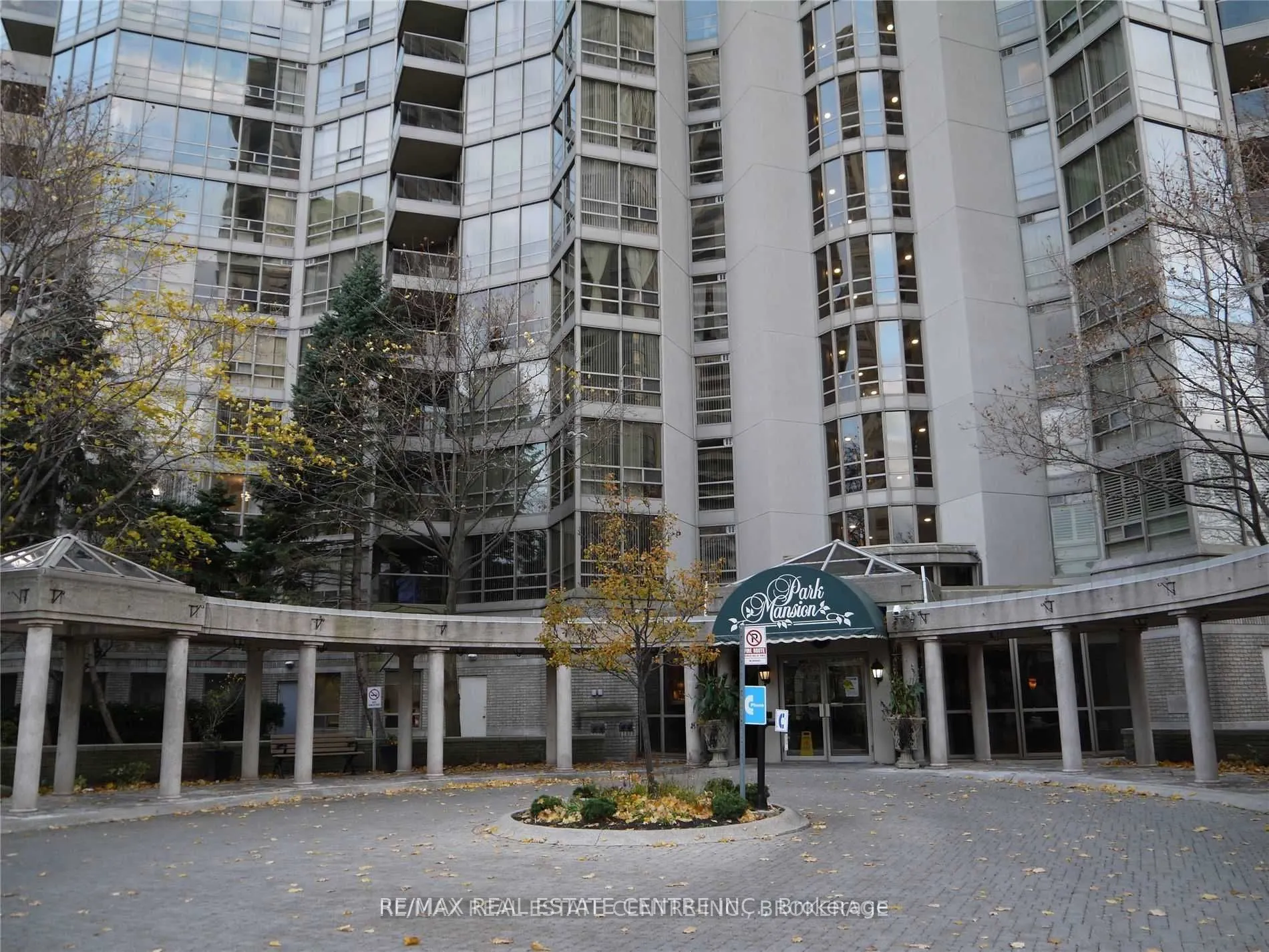 45 Kingsbridge Garden Circle, #401