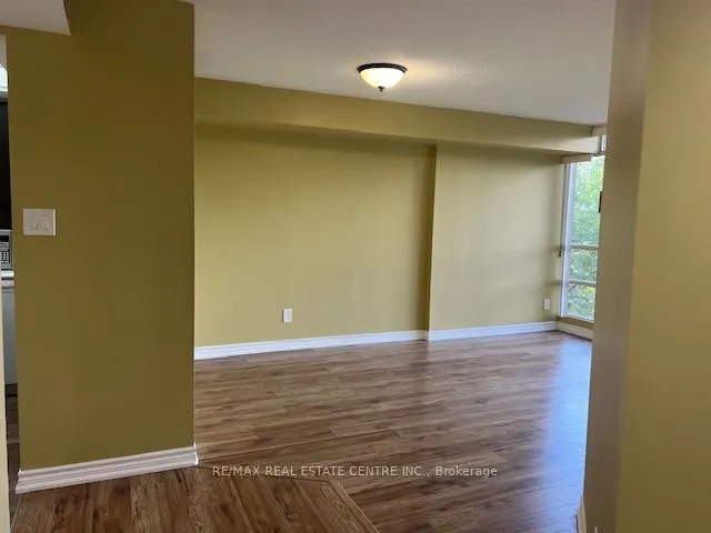 45 Kingsbridge Garden Circle, #401