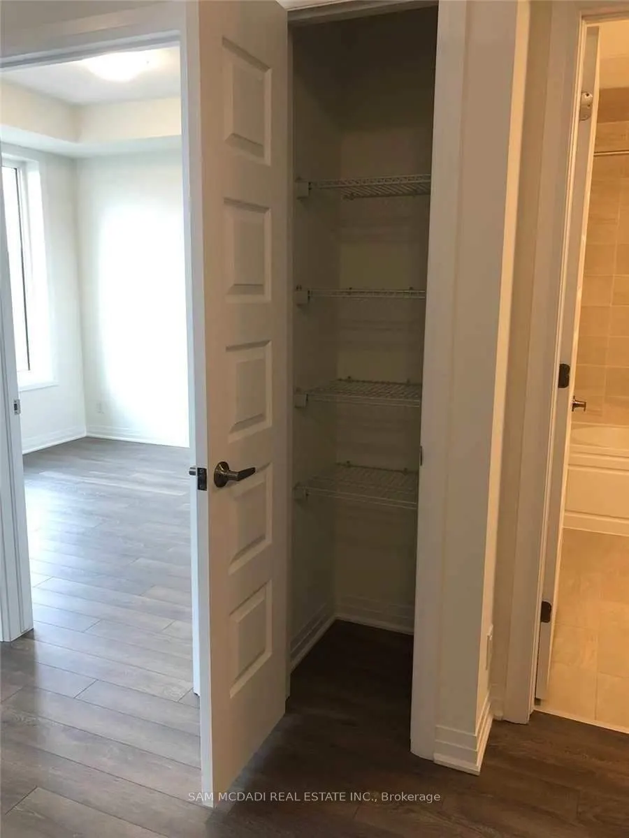 1105 Leger Way, #122