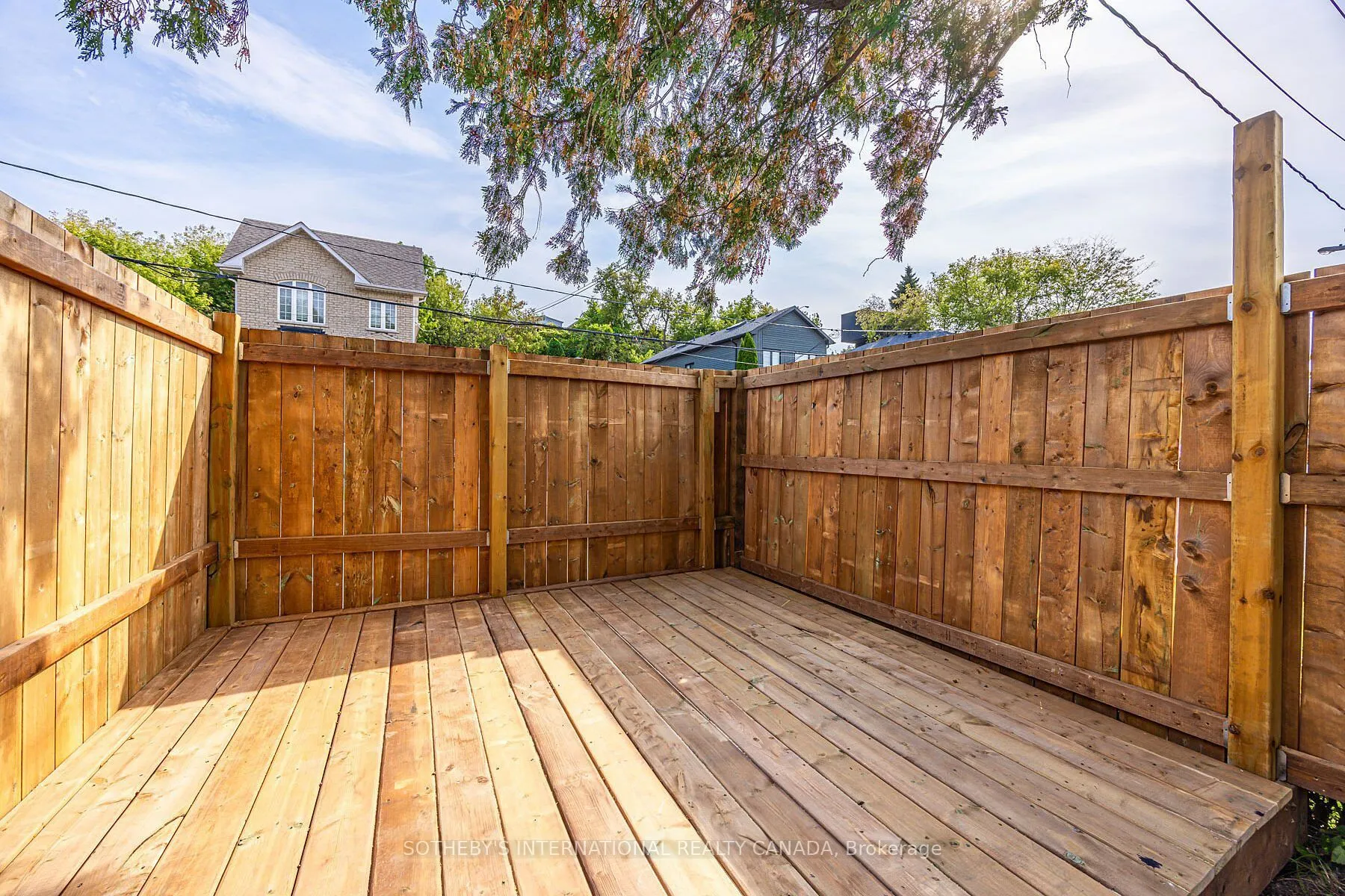 70 Dunraven Drive