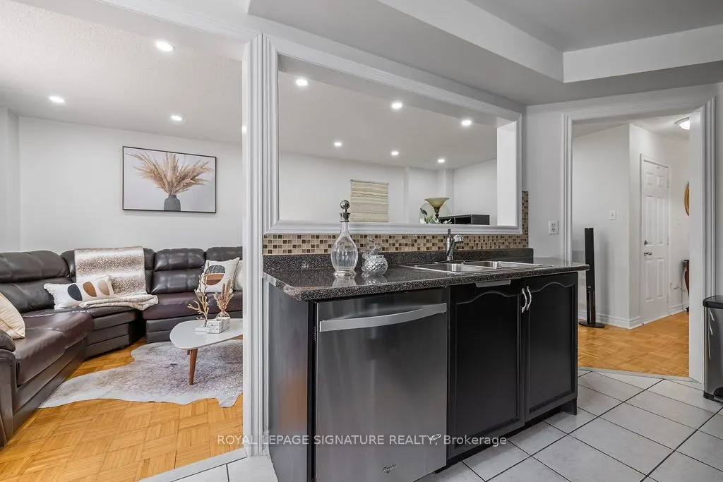 20 Tessler Crescent