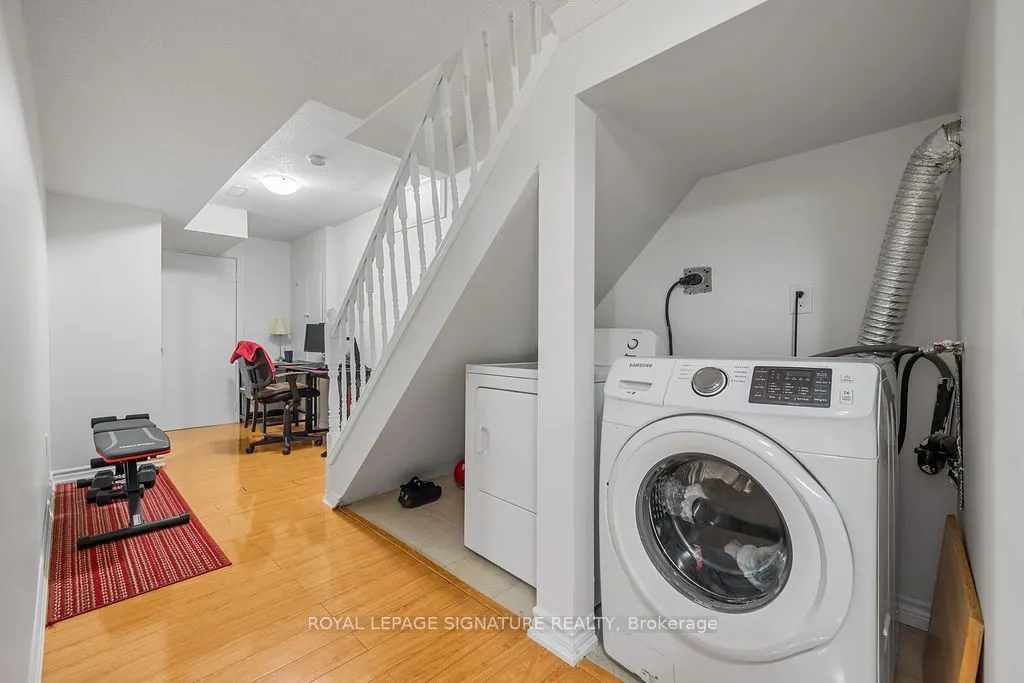 20 Tessler Crescent