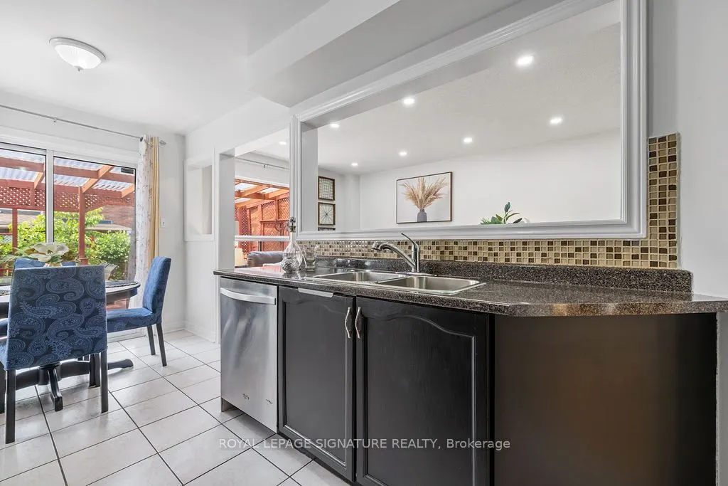 20 Tessler Crescent