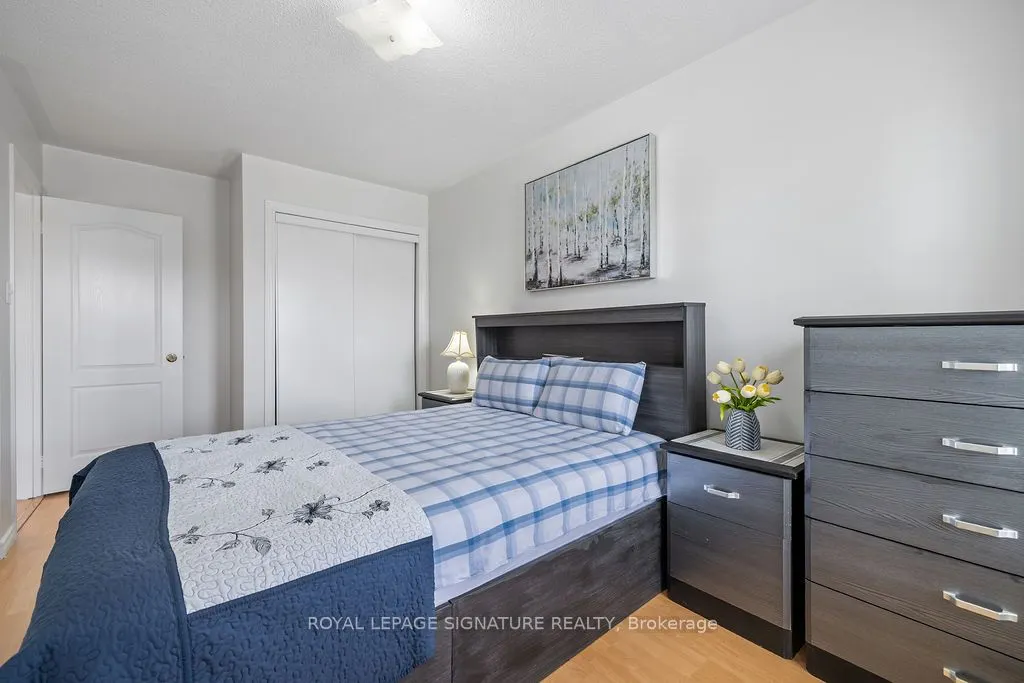 20 Tessler Crescent