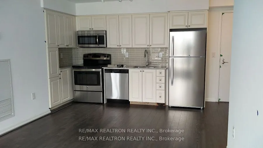 830 Lawrence Avenue W, #917