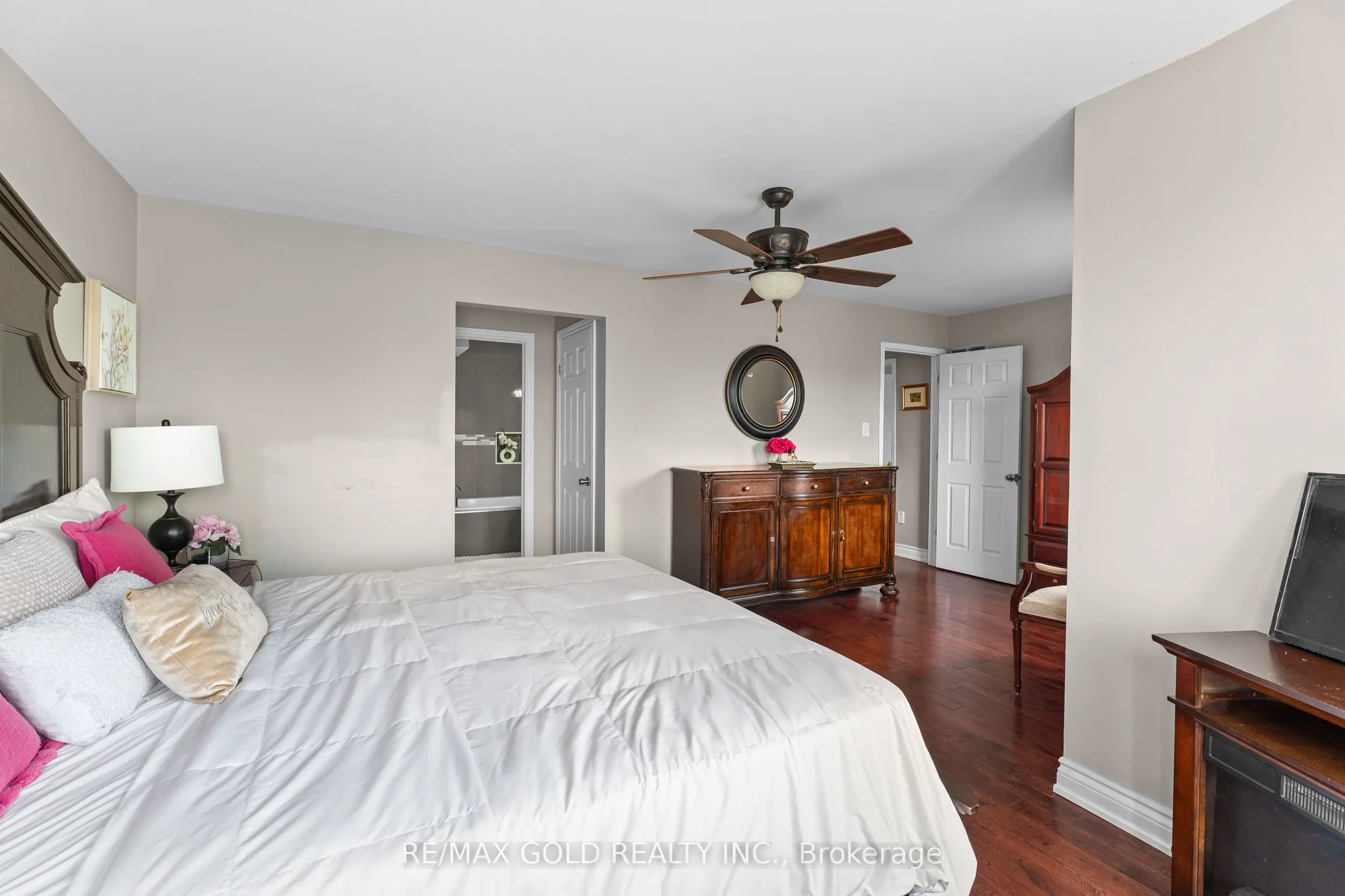 31 CASTLEHILL Road