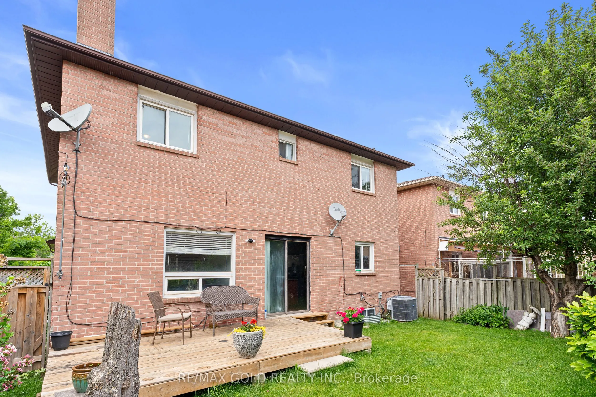 31 CASTLEHILL Road