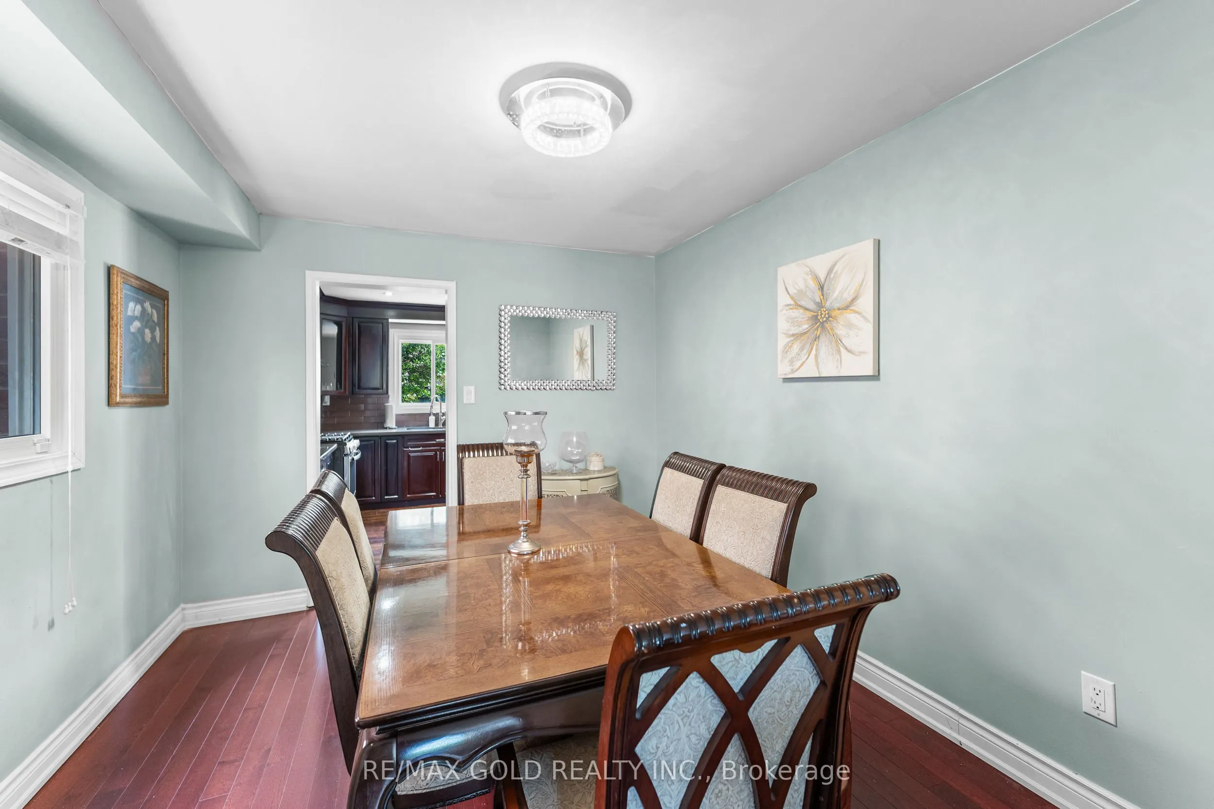 31 CASTLEHILL Road
