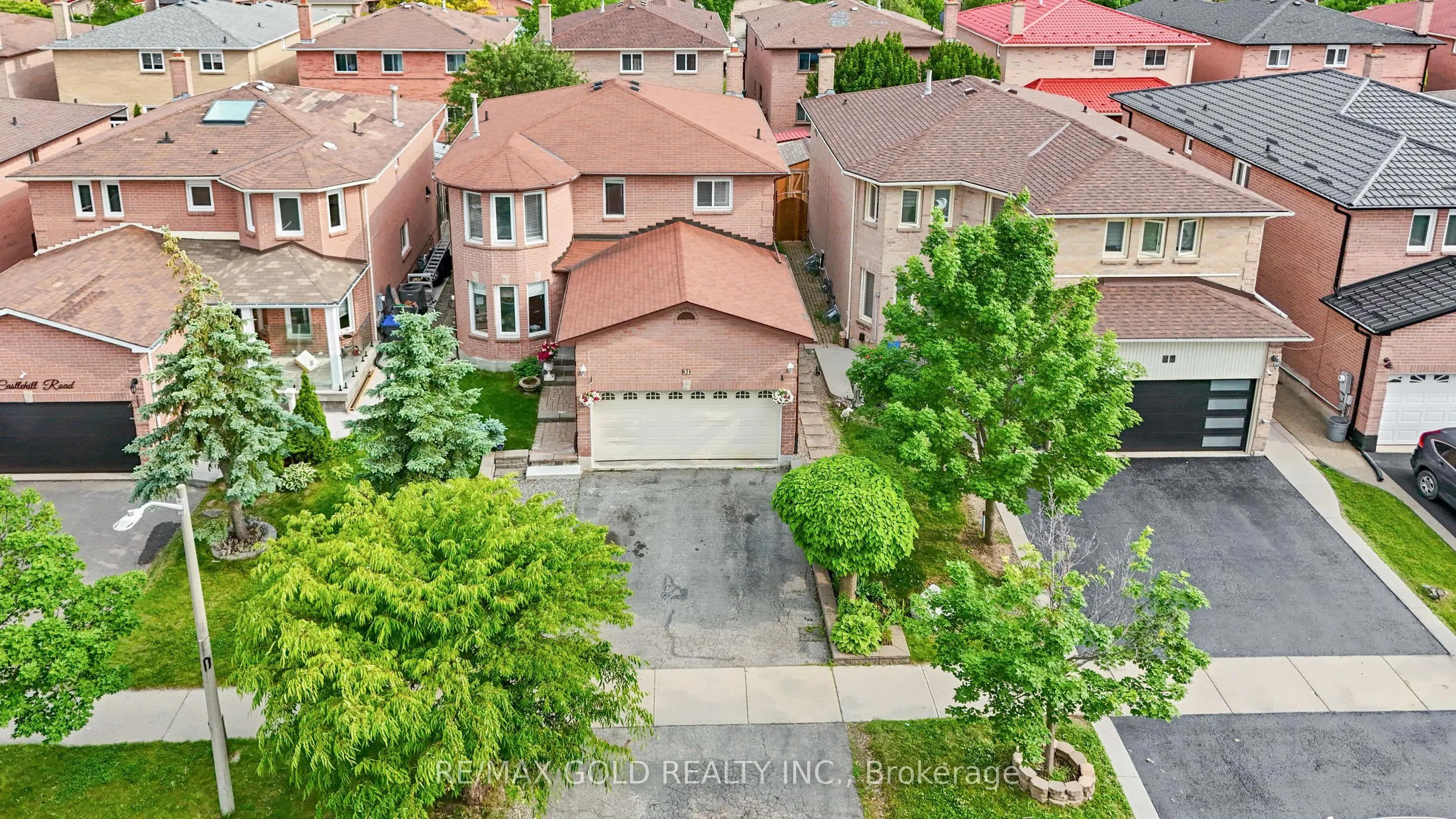 31 CASTLEHILL Road