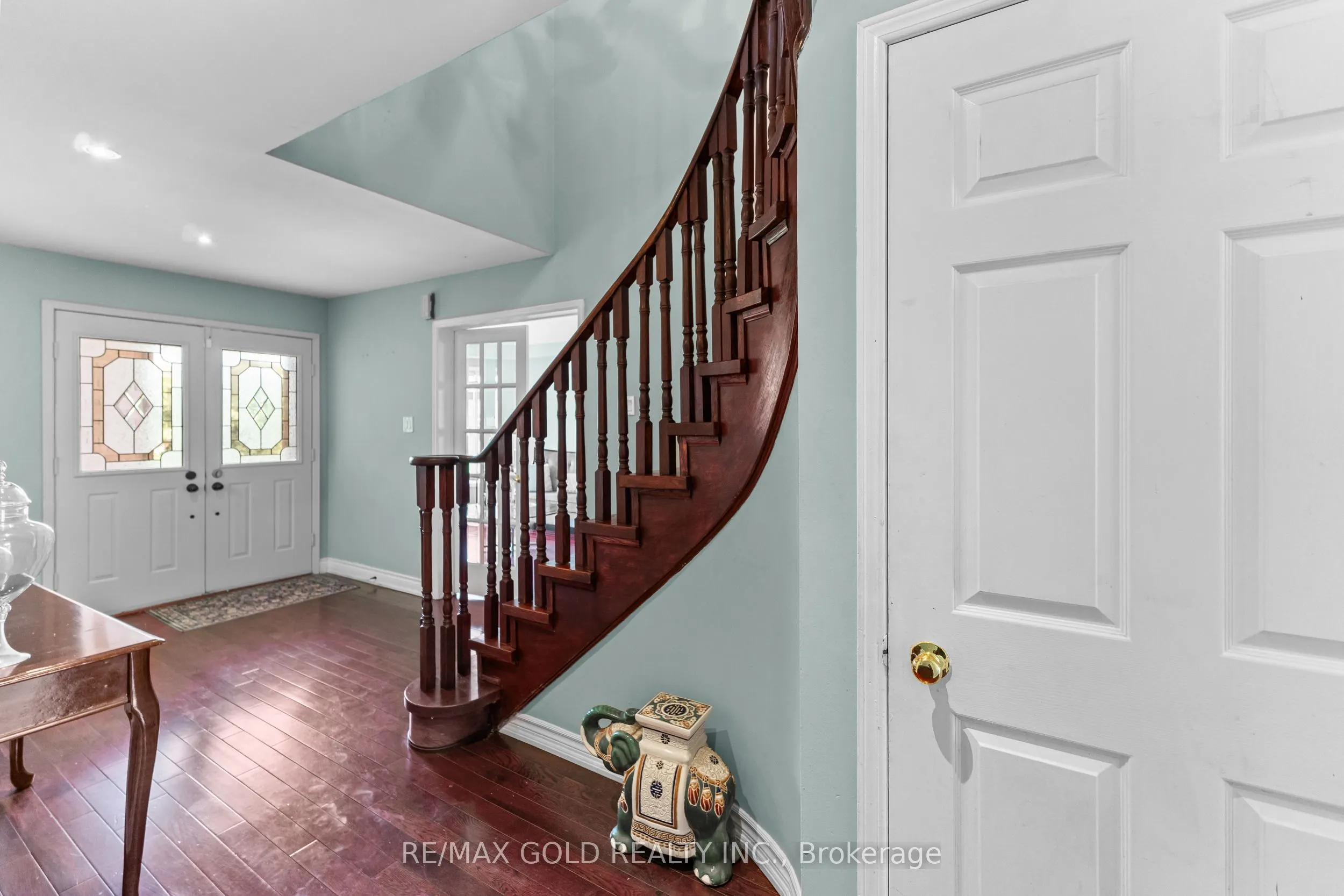 31 CASTLEHILL Road