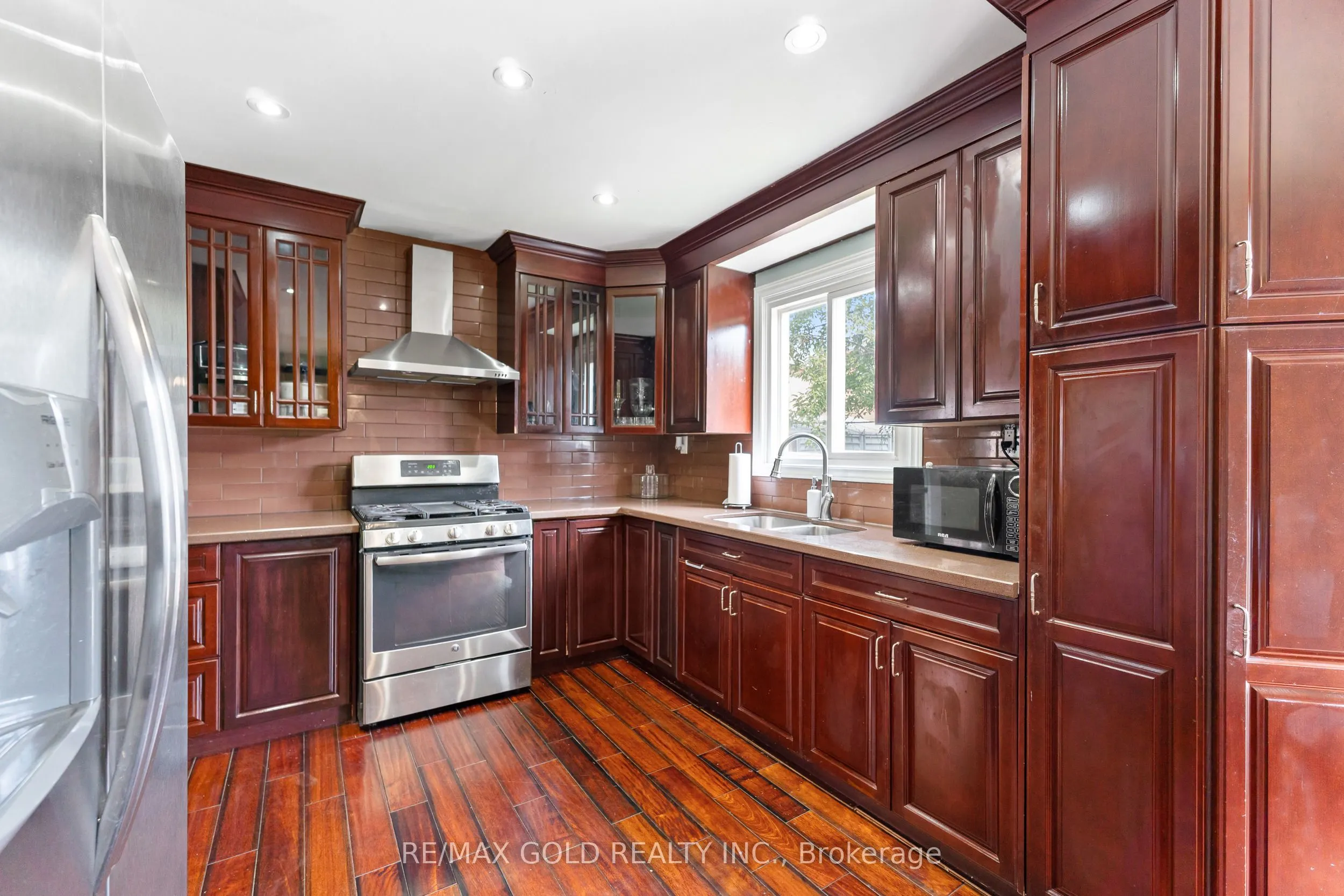 31 CASTLEHILL Road