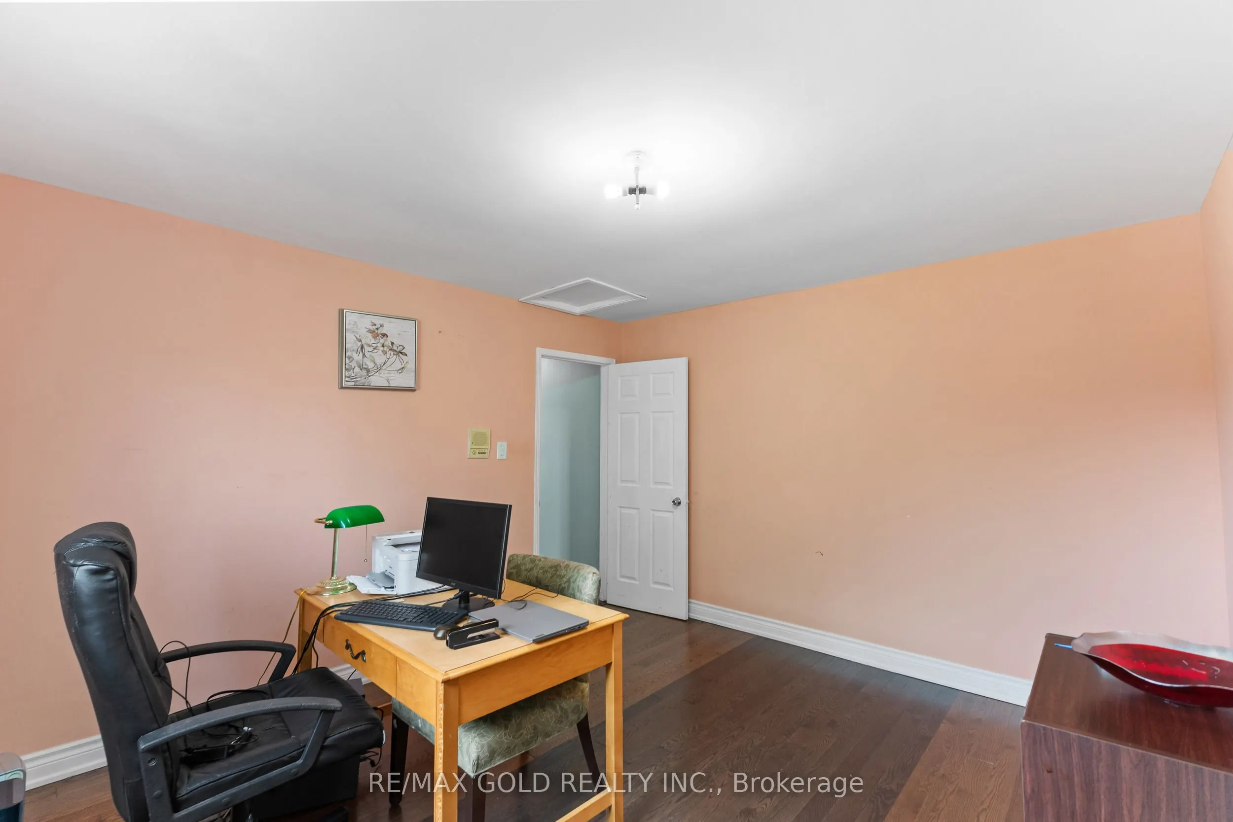 31 CASTLEHILL Road