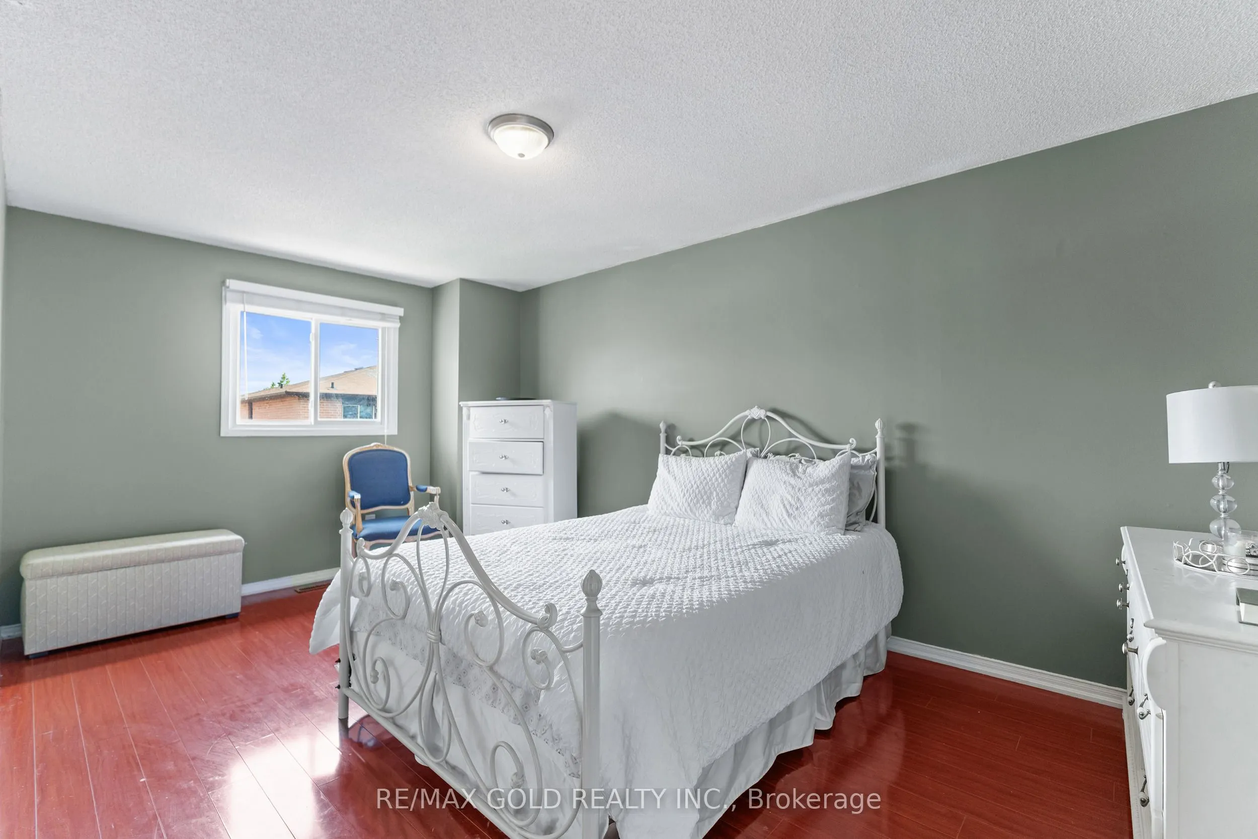 31 CASTLEHILL Road