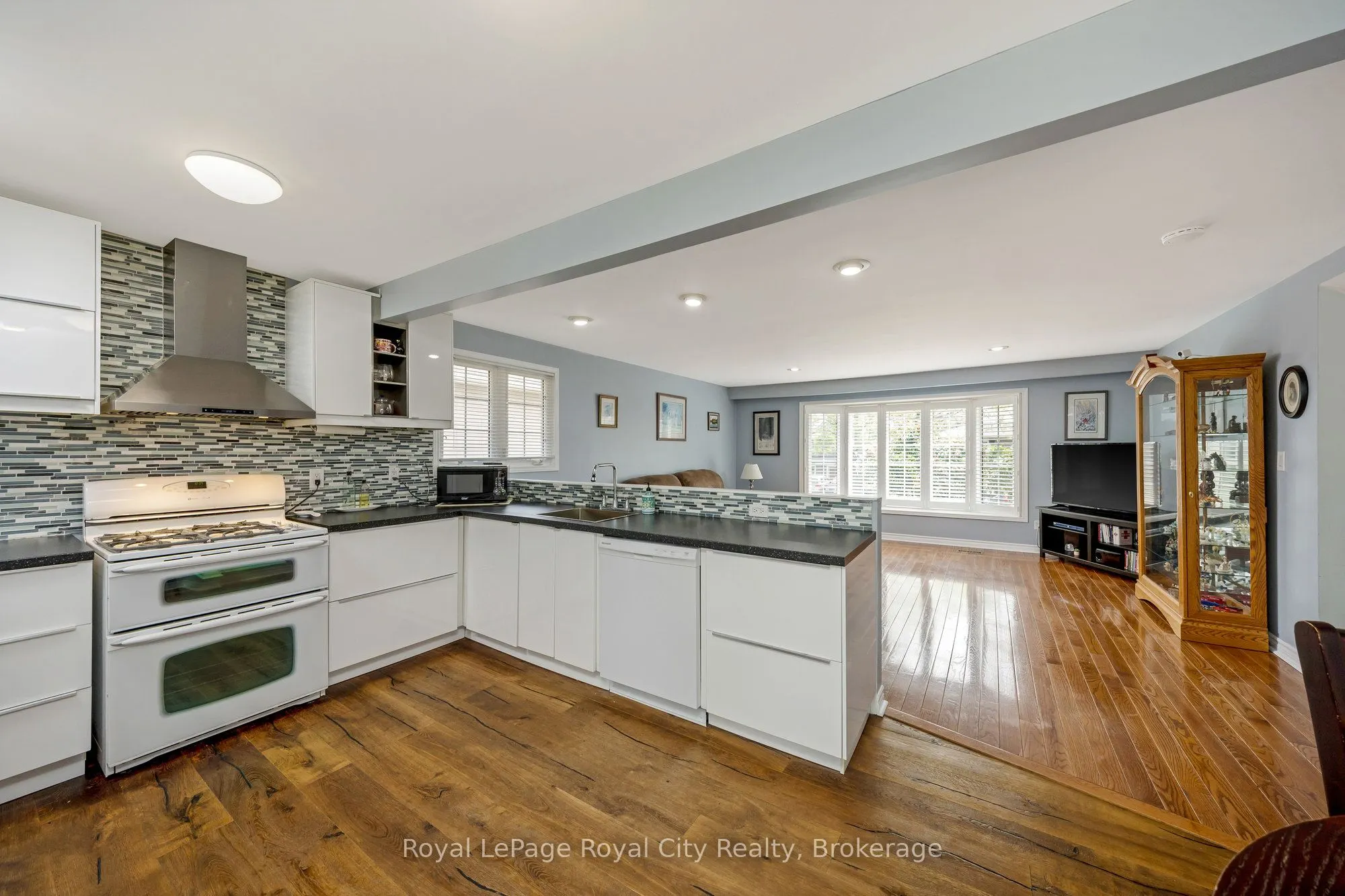 89 Joycelyn Crescent
