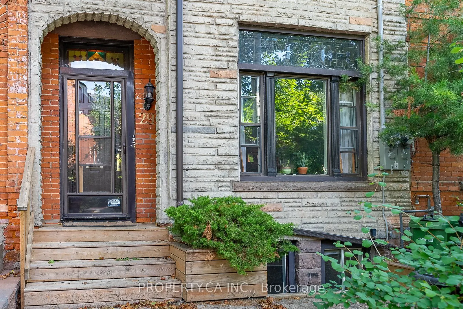 29 Elm Grove Avenue