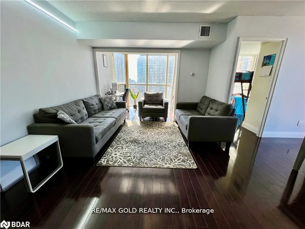 265 Enfield Place #903