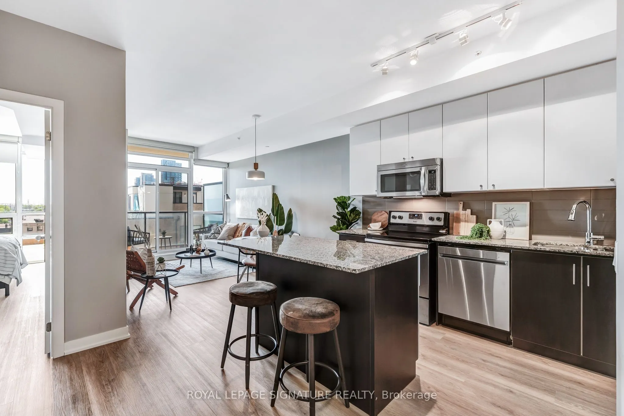 8 Fieldway Road, #403