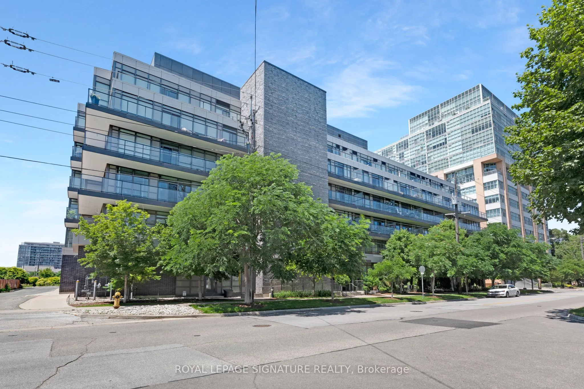 8 Fieldway Road, #403
