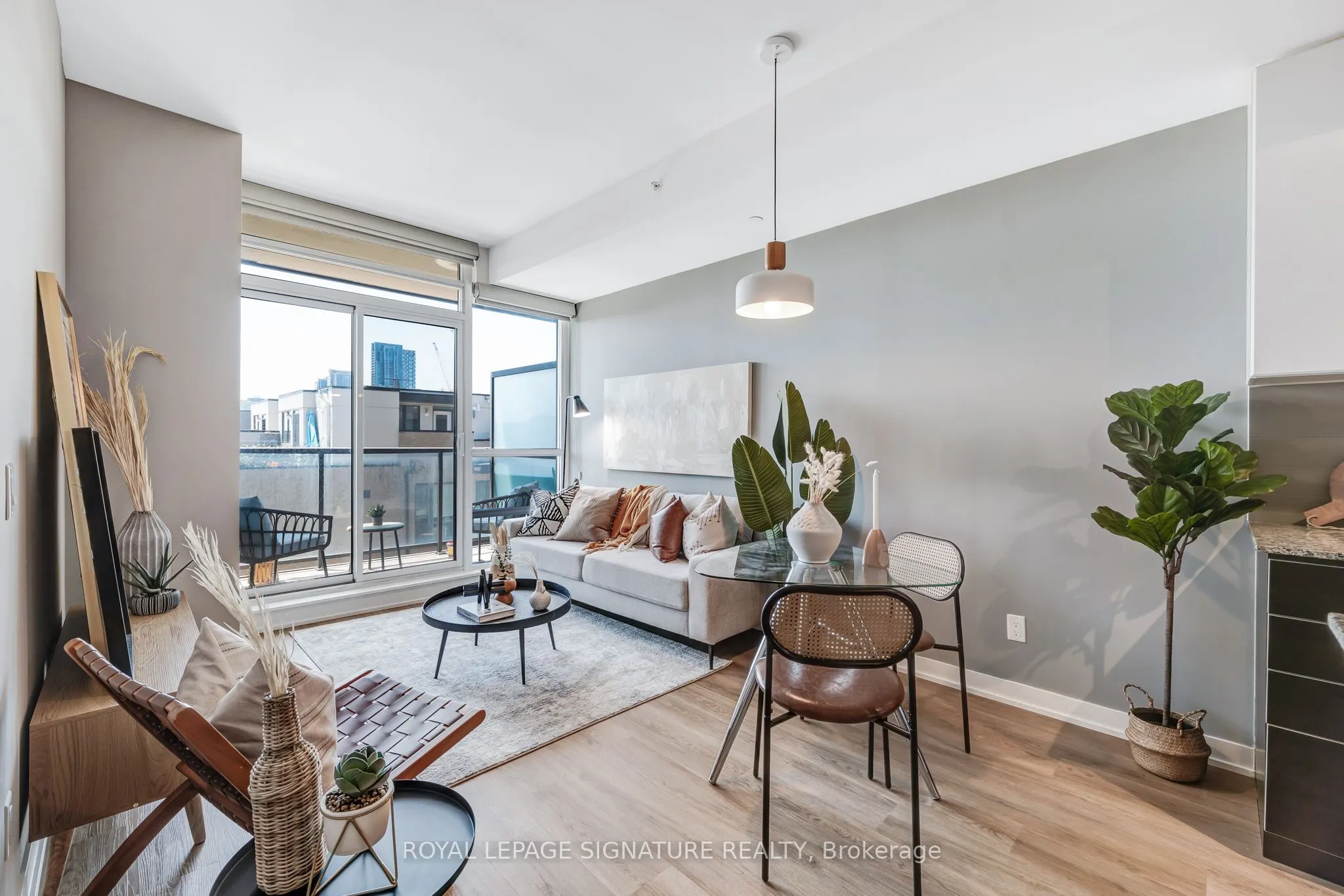 8 Fieldway Road, #403