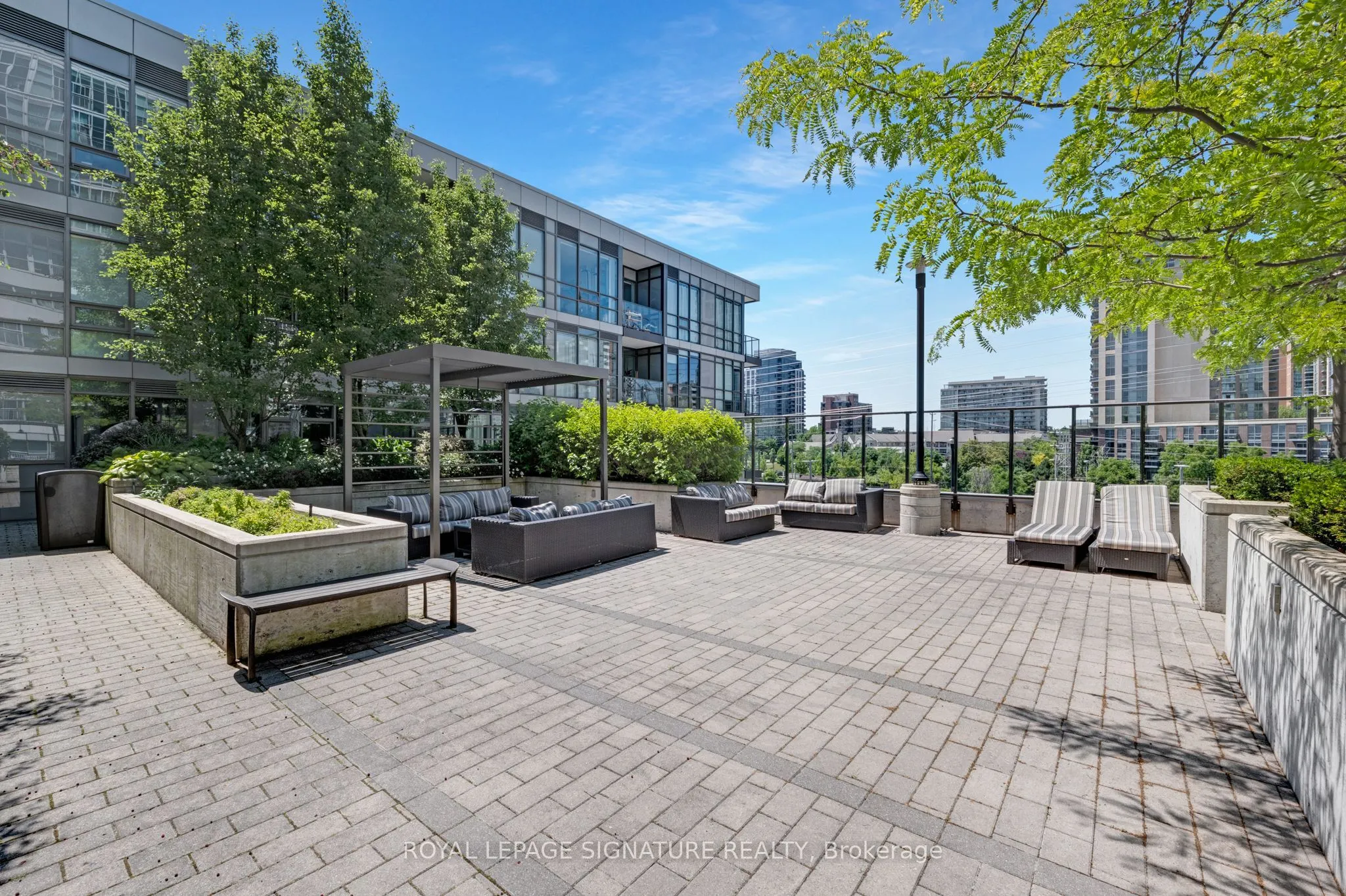 8 Fieldway Road, #403