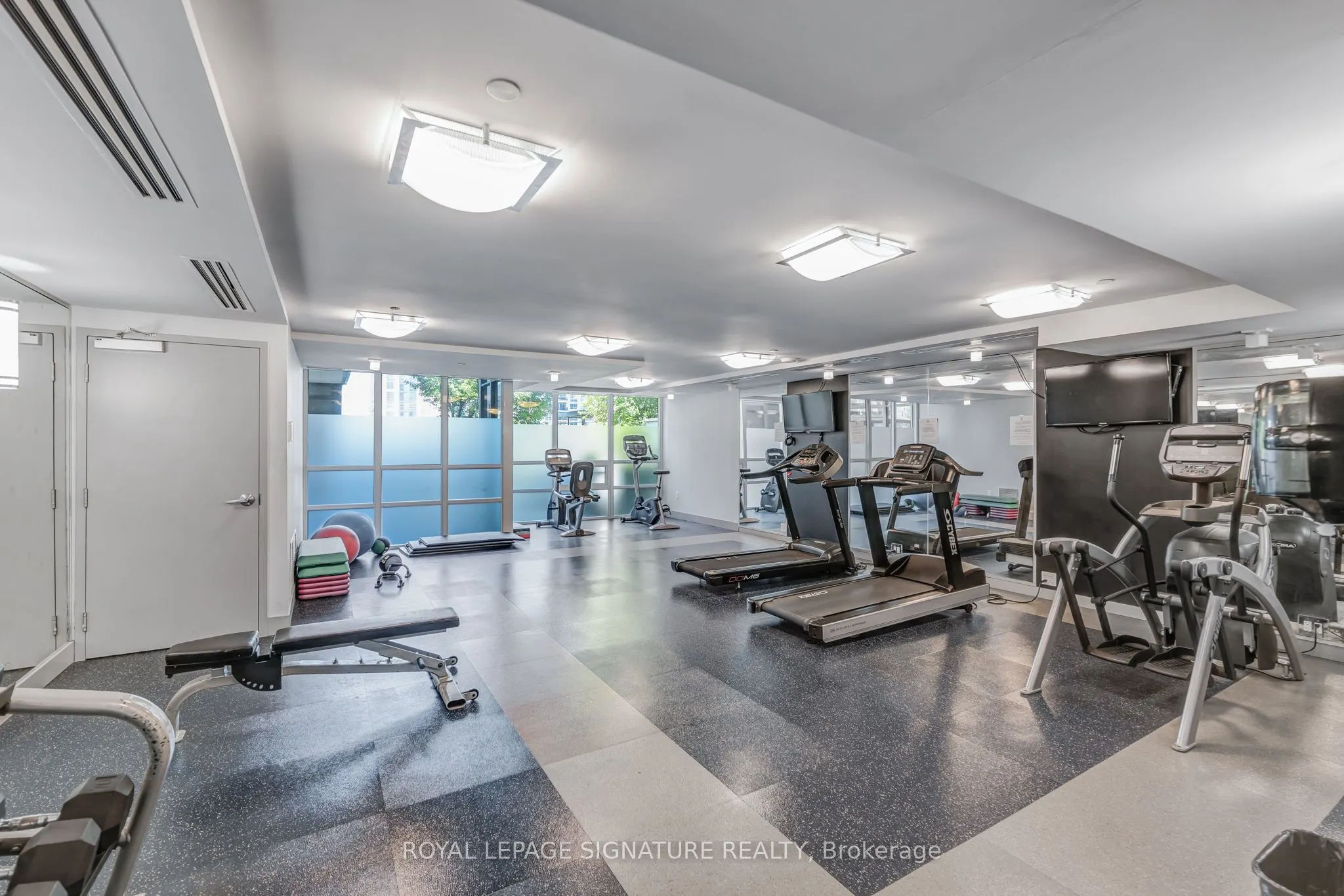 8 Fieldway Road, #403