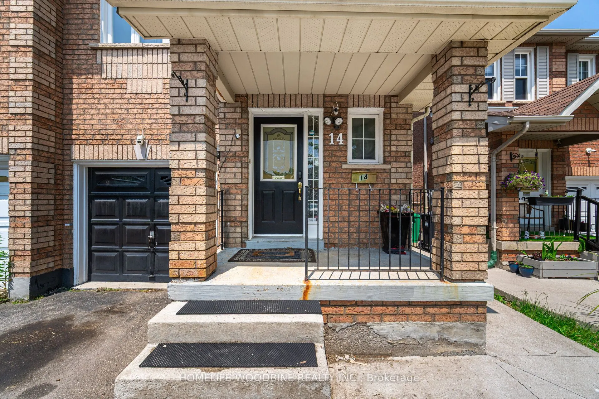 14 Tessler Crescent