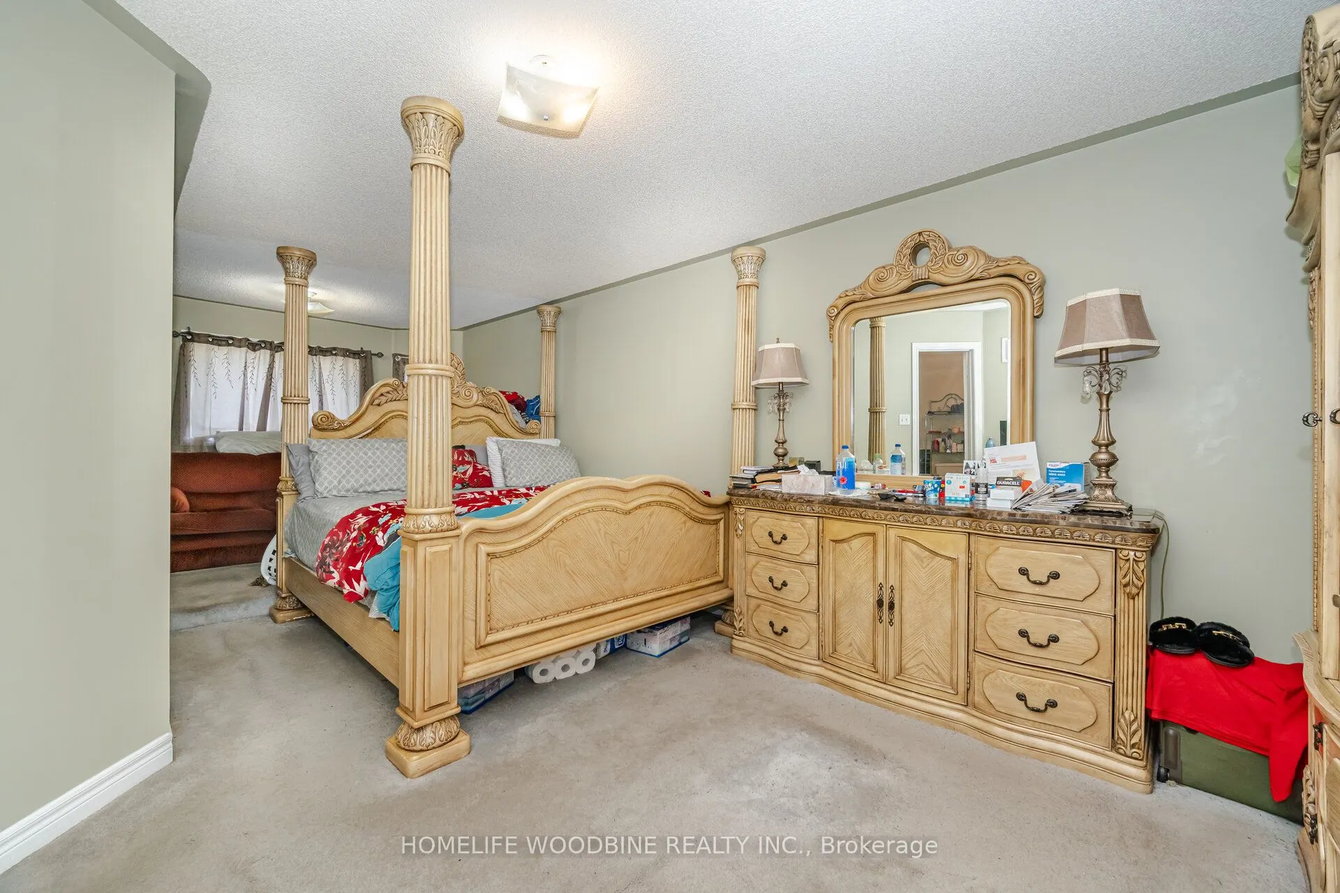 14 Tessler Crescent