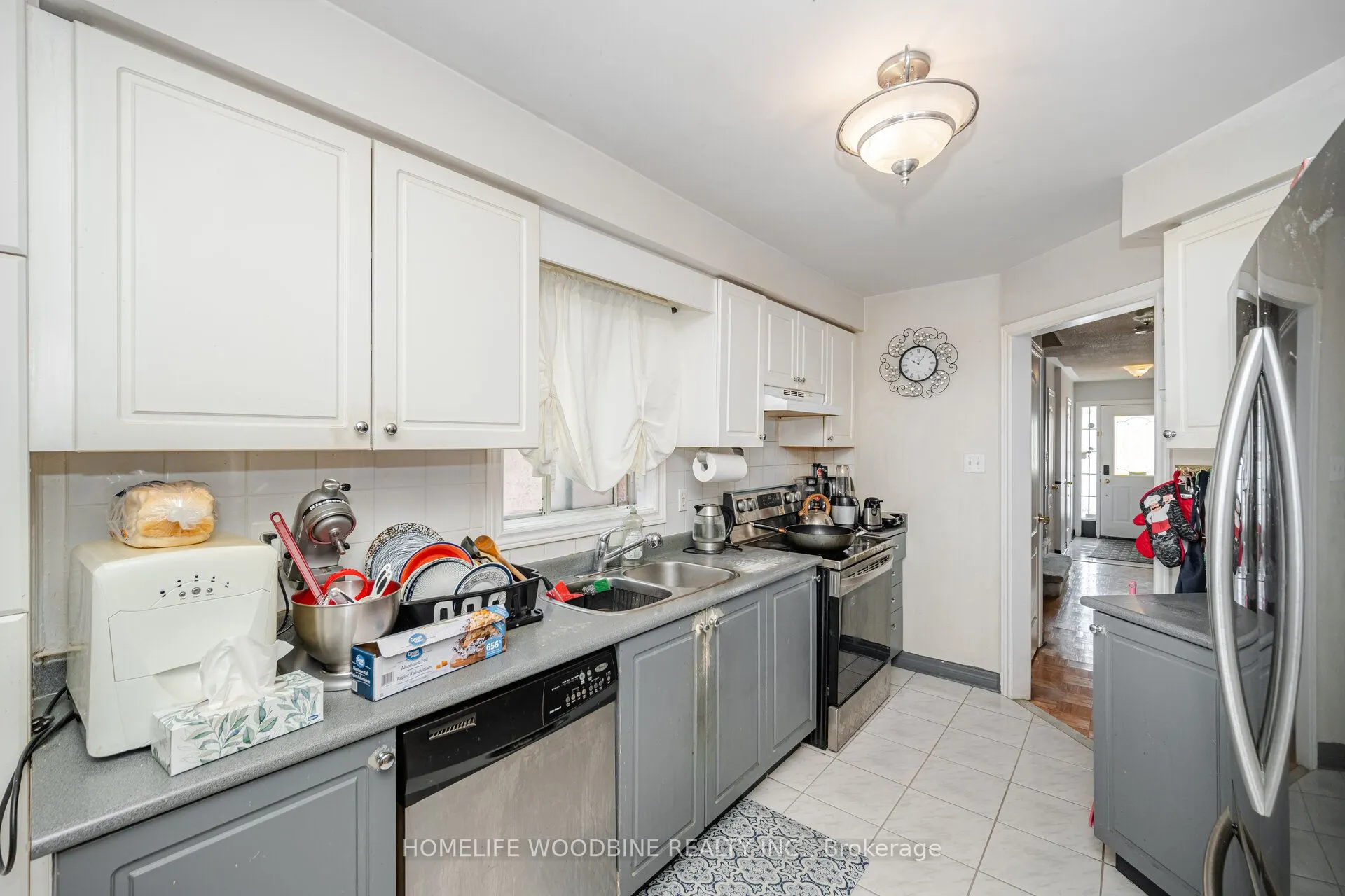 14 Tessler Crescent