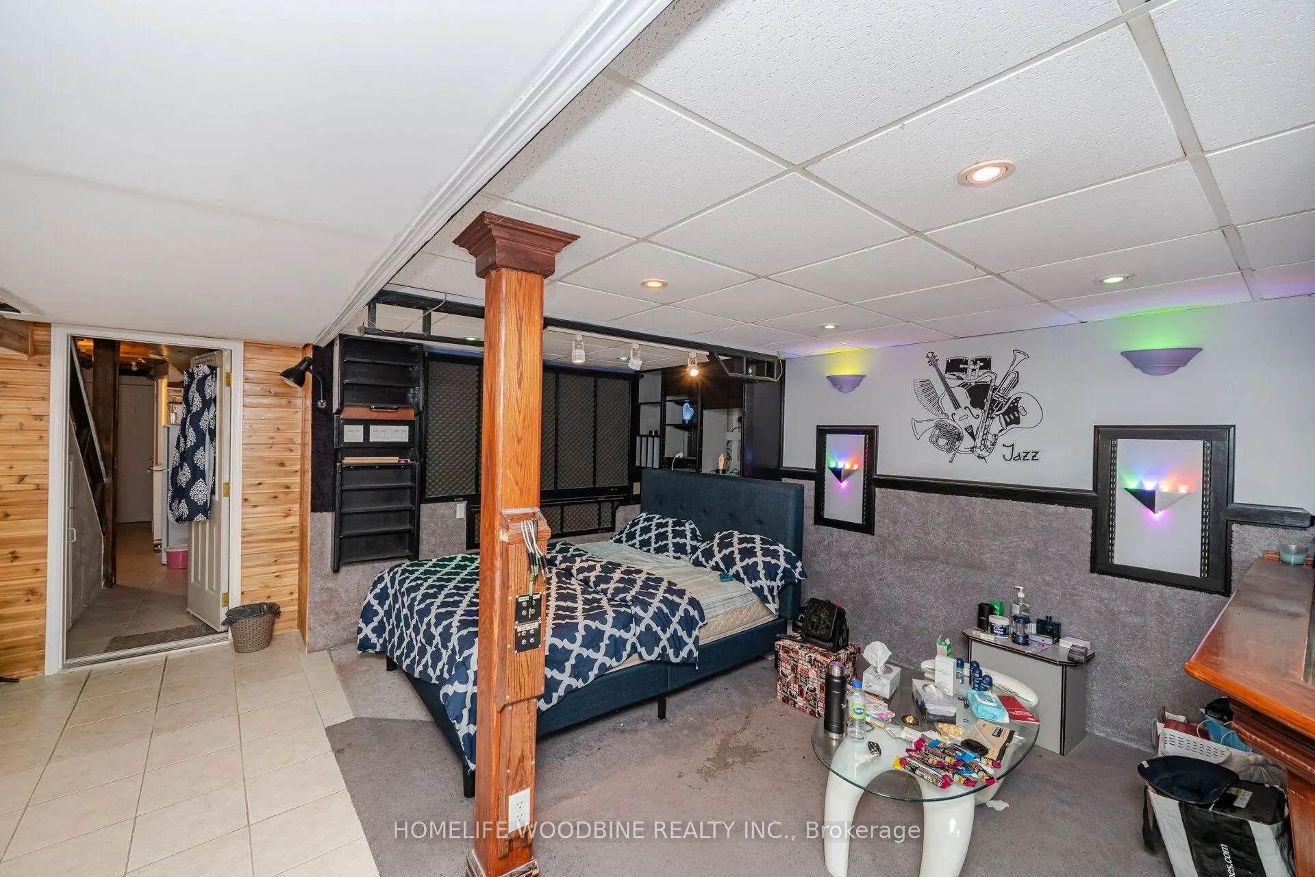 14 Tessler Crescent