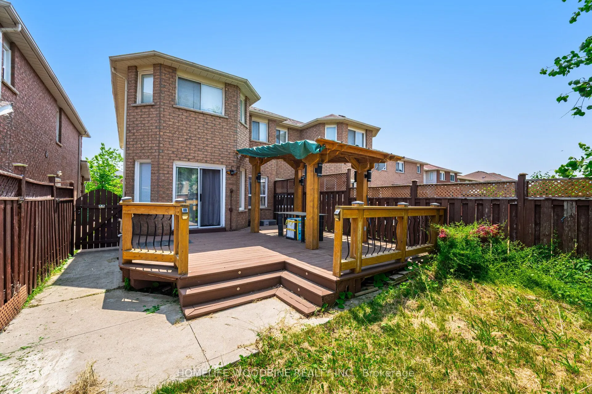 14 Tessler Crescent