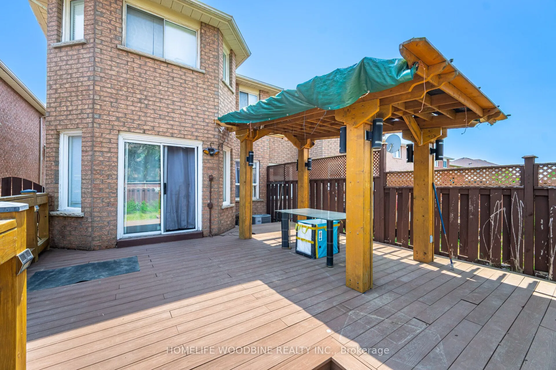 14 Tessler Crescent
