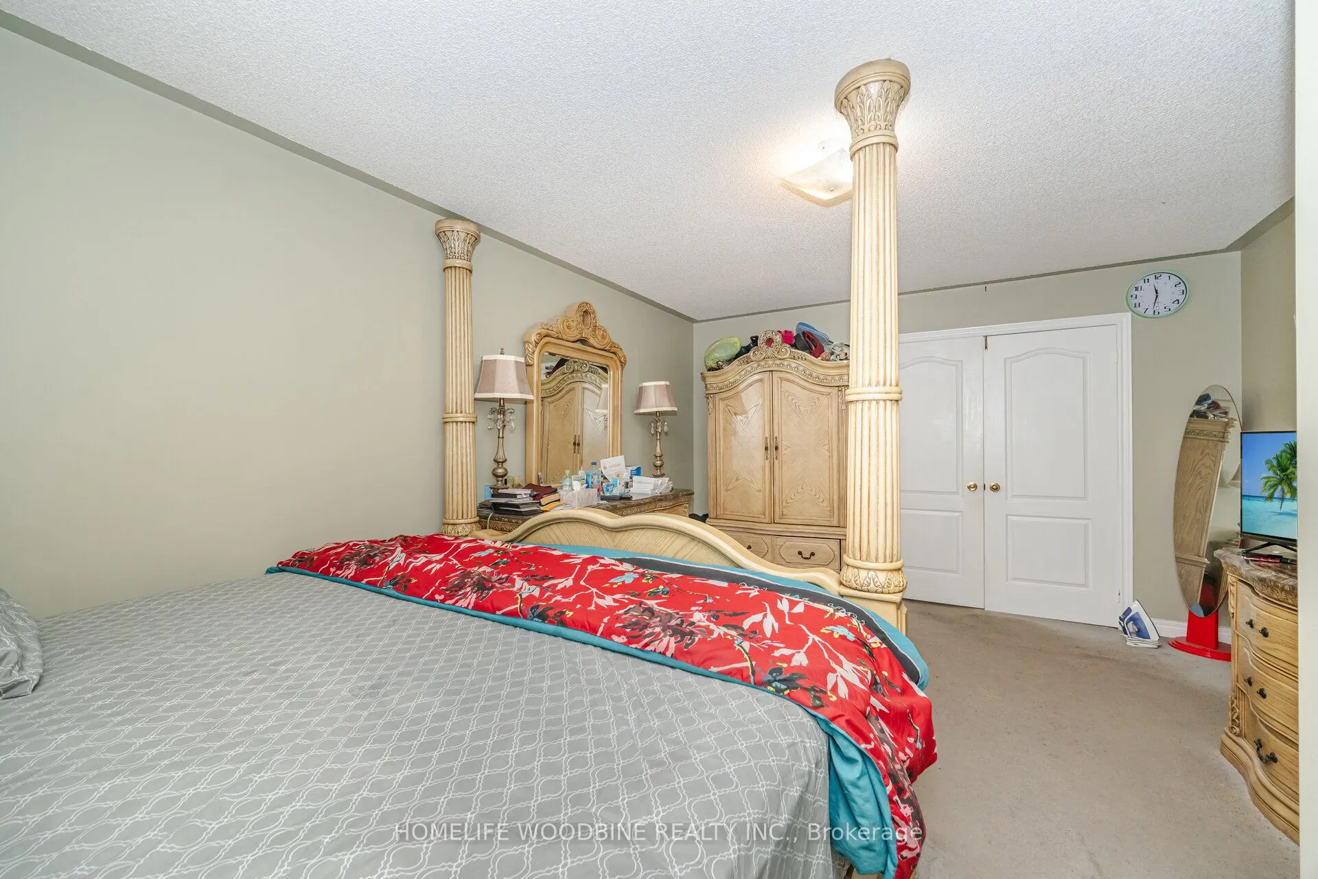 14 Tessler Crescent