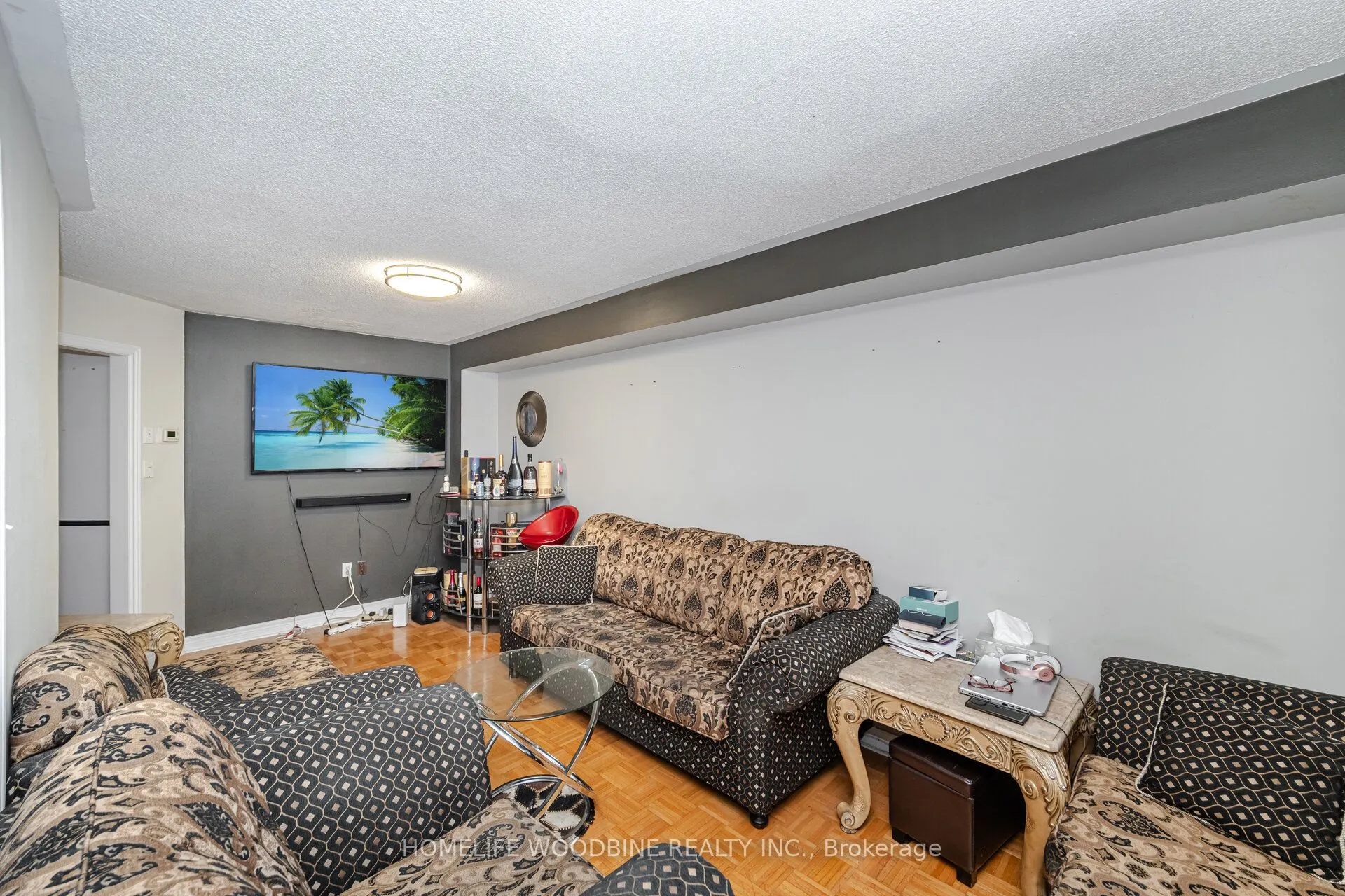14 Tessler Crescent