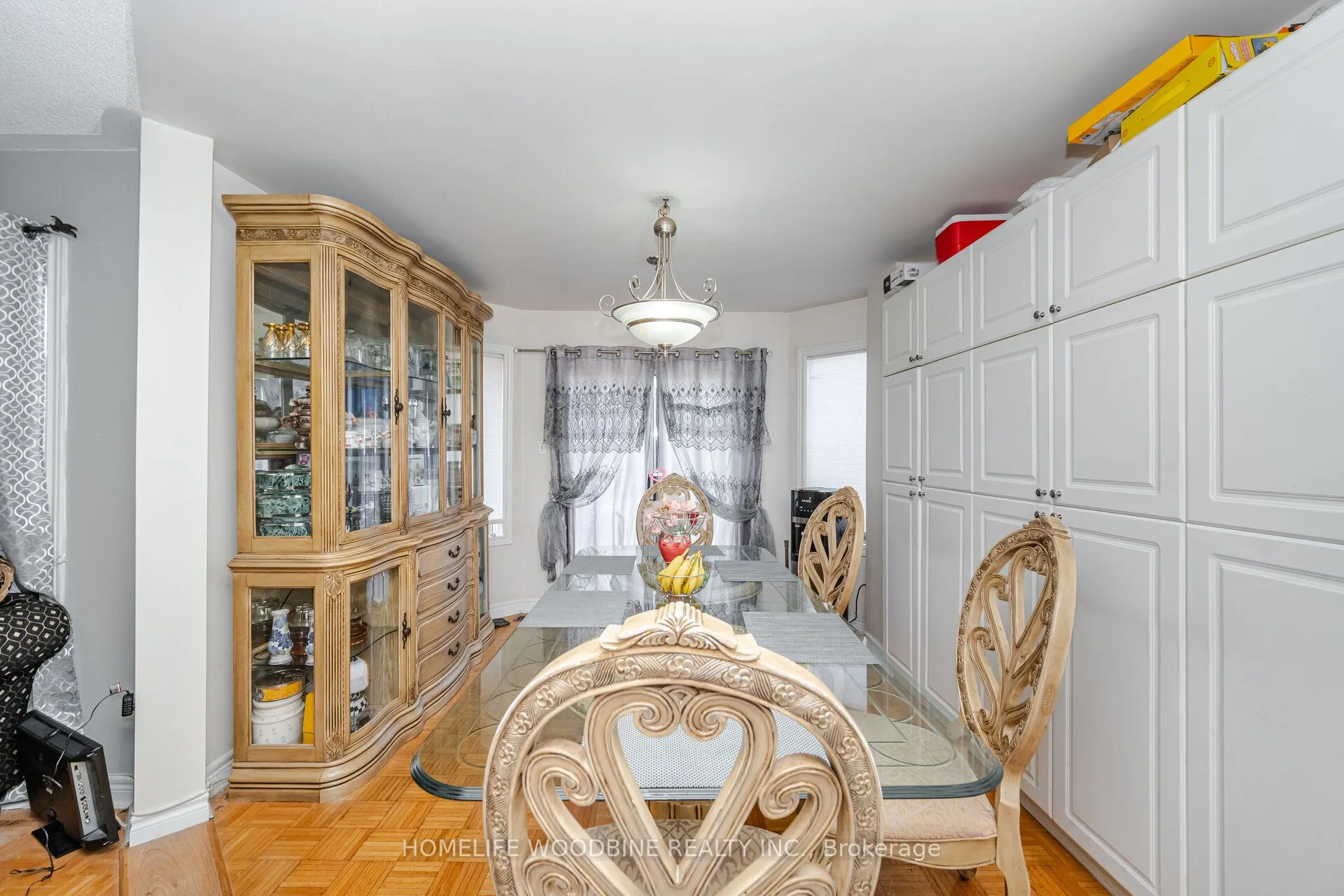 14 Tessler Crescent