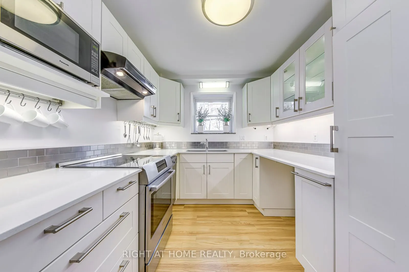 288 Reynolds Street, #1