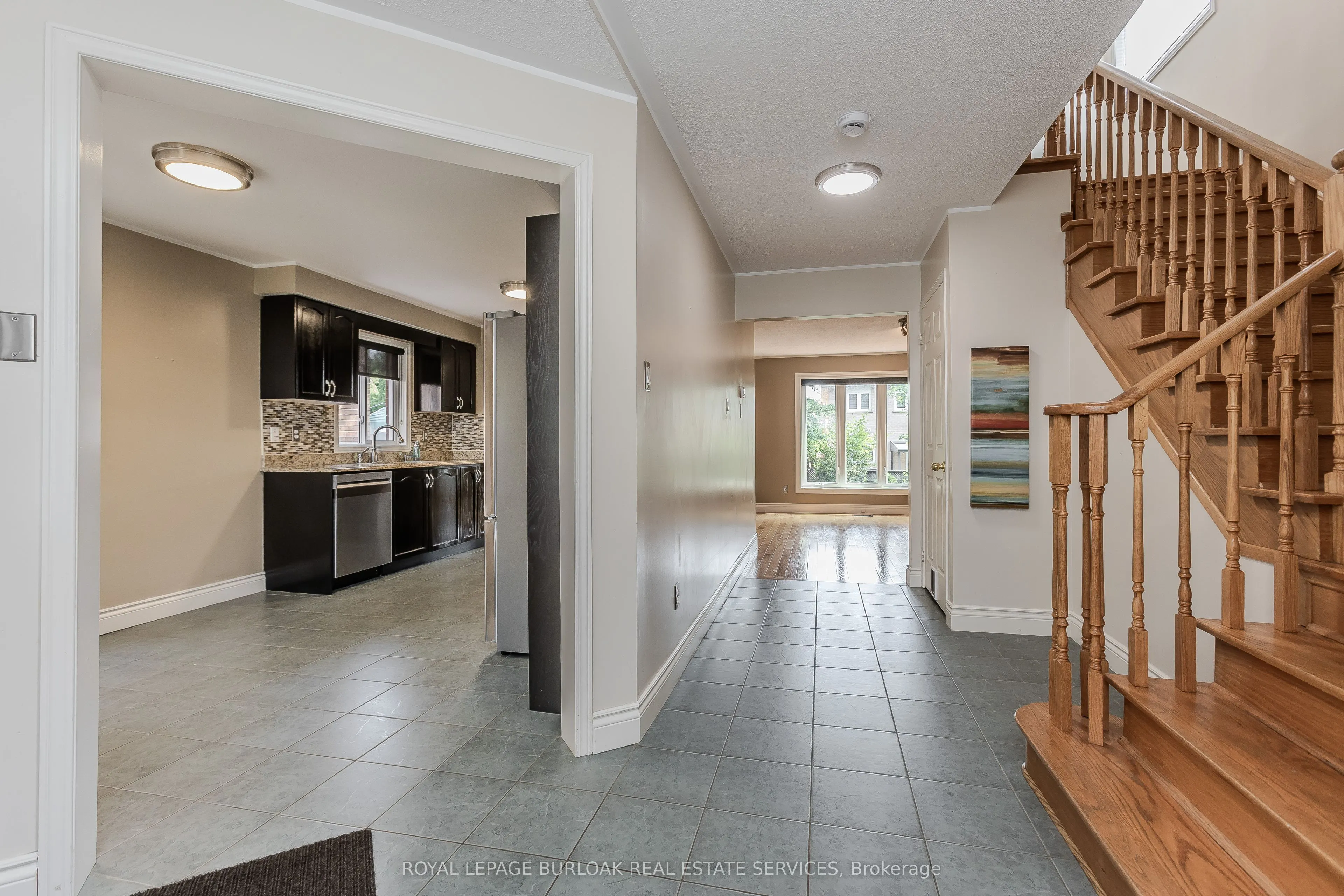 561 Phoebe Crescent