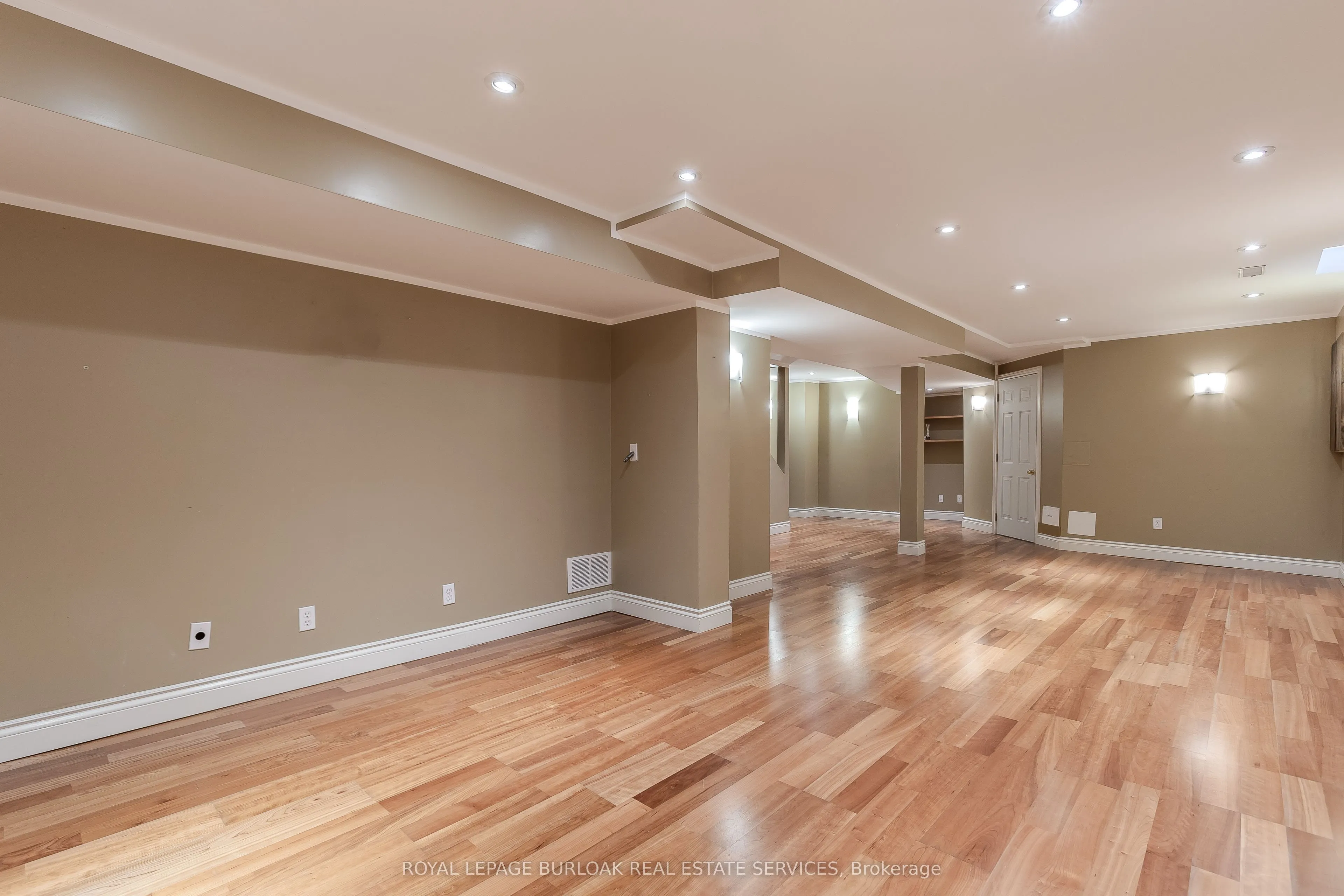 561 Phoebe Crescent