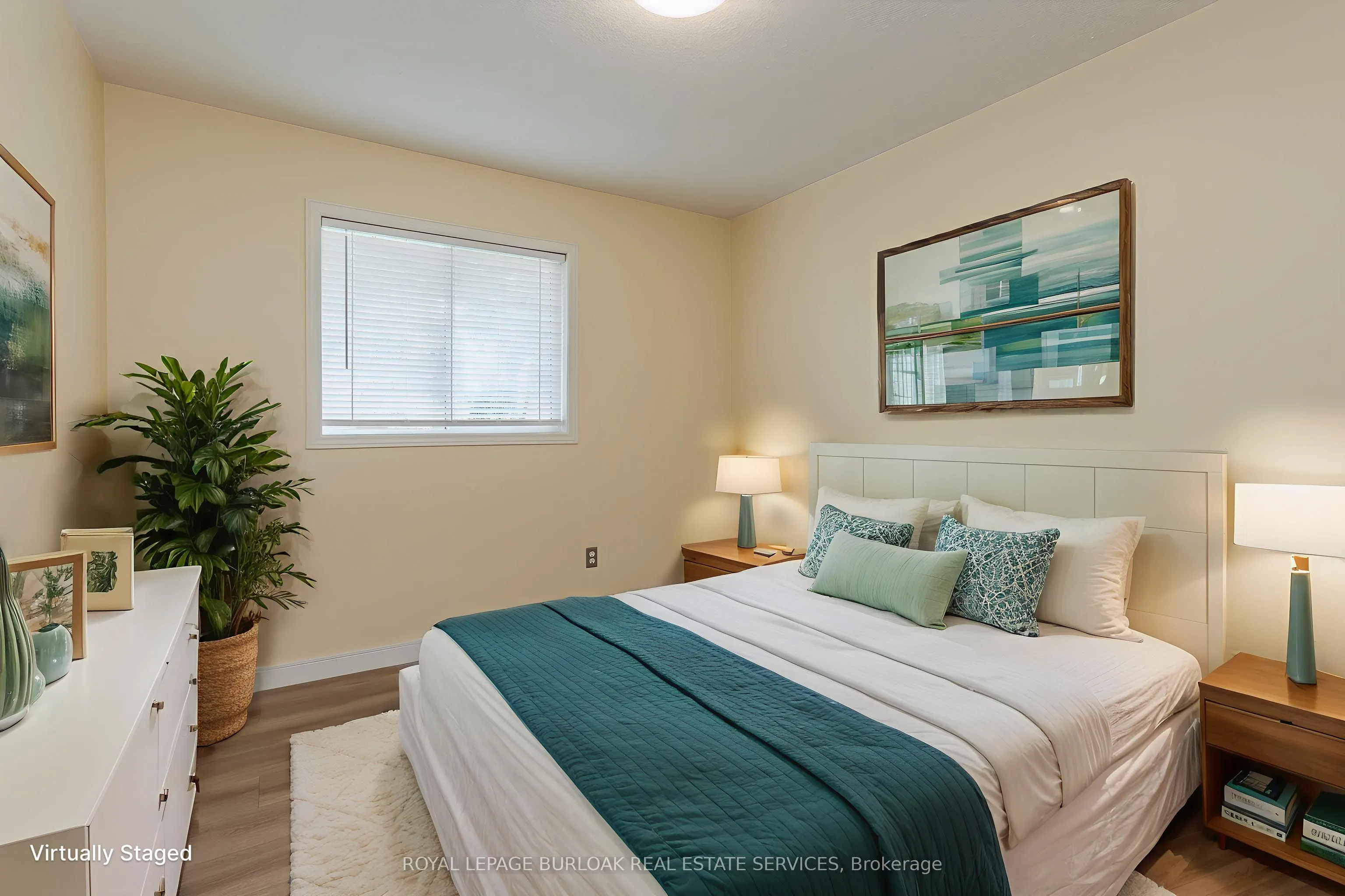 561 Phoebe Crescent