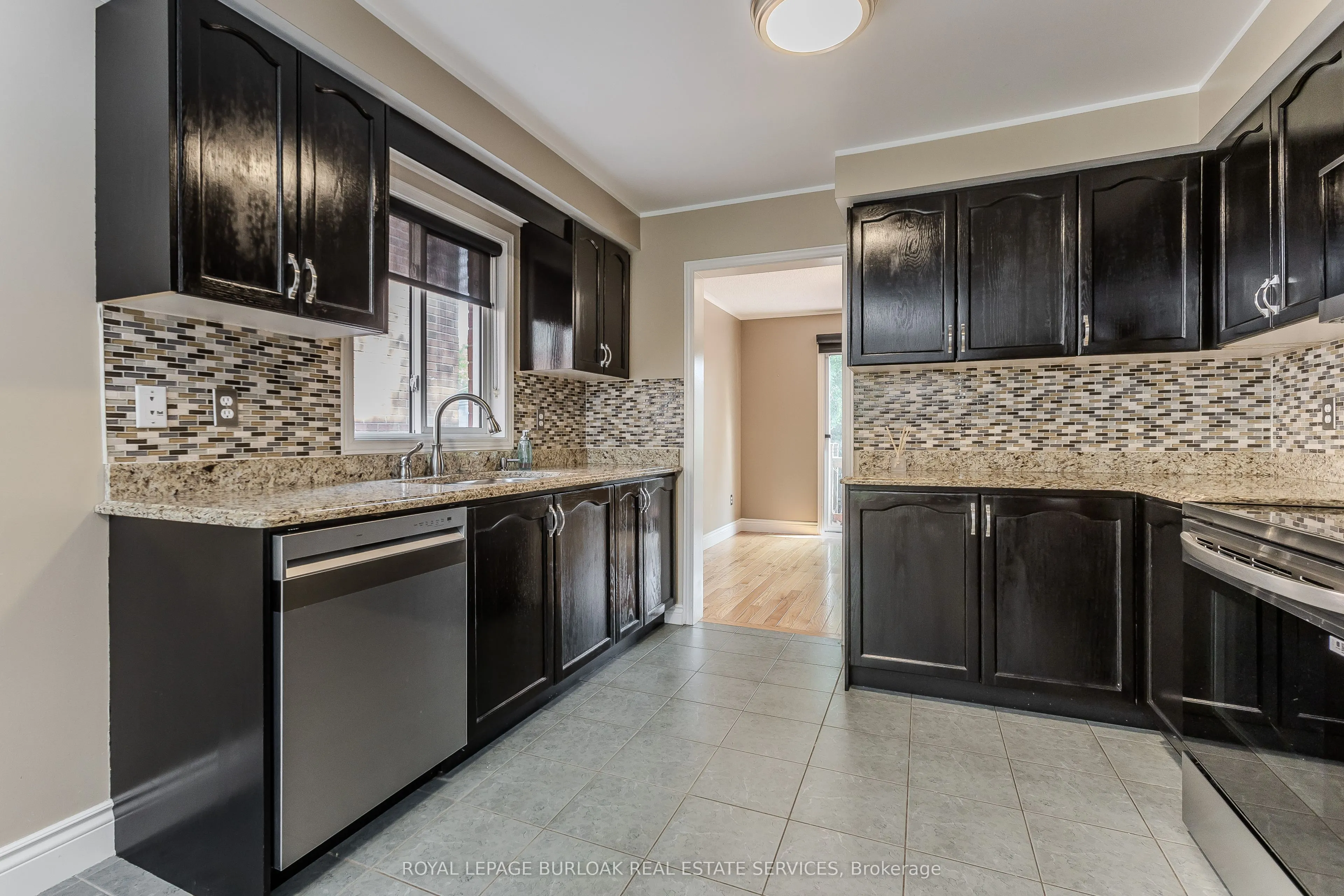 561 Phoebe Crescent