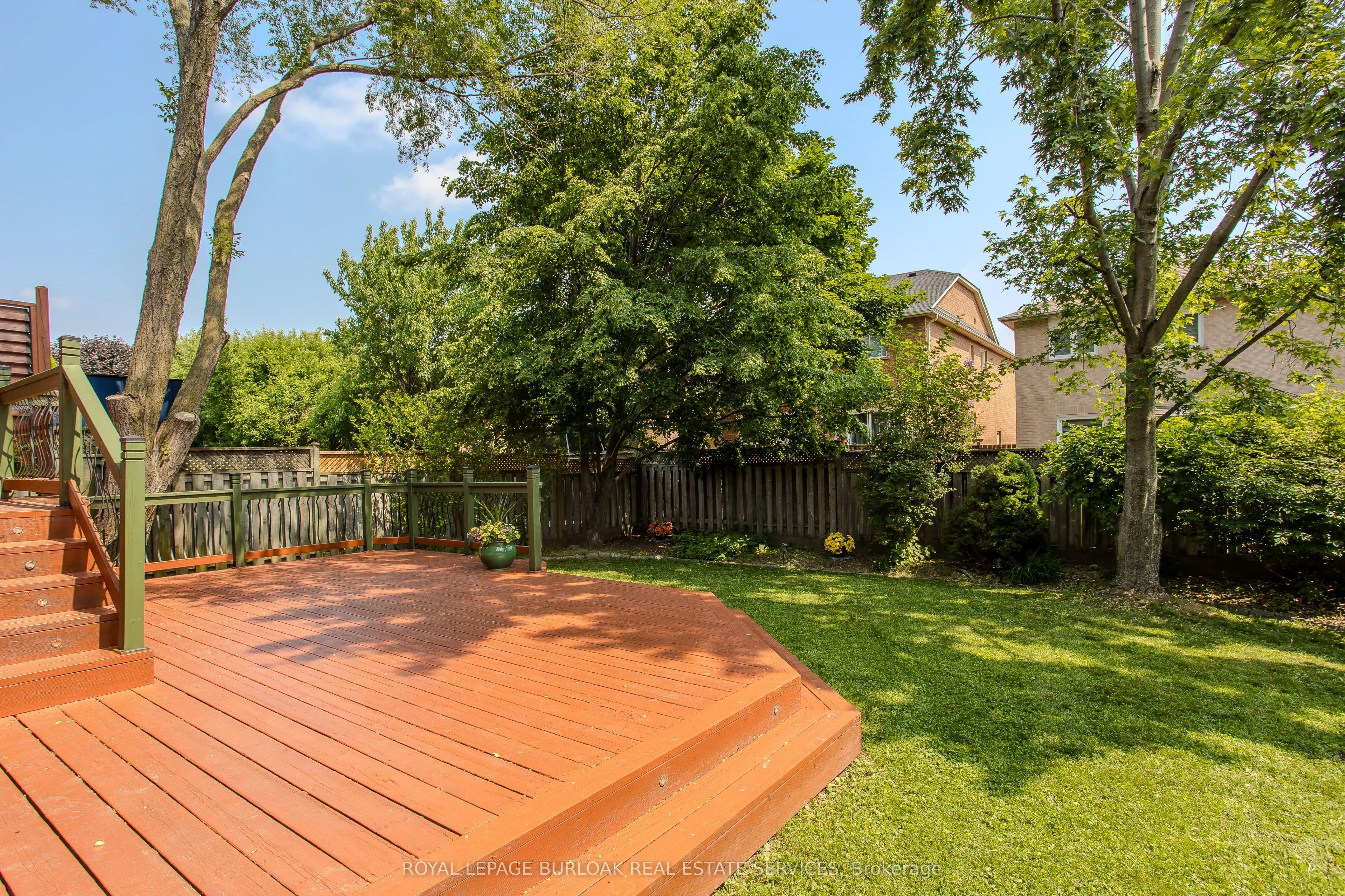 561 Phoebe Crescent
