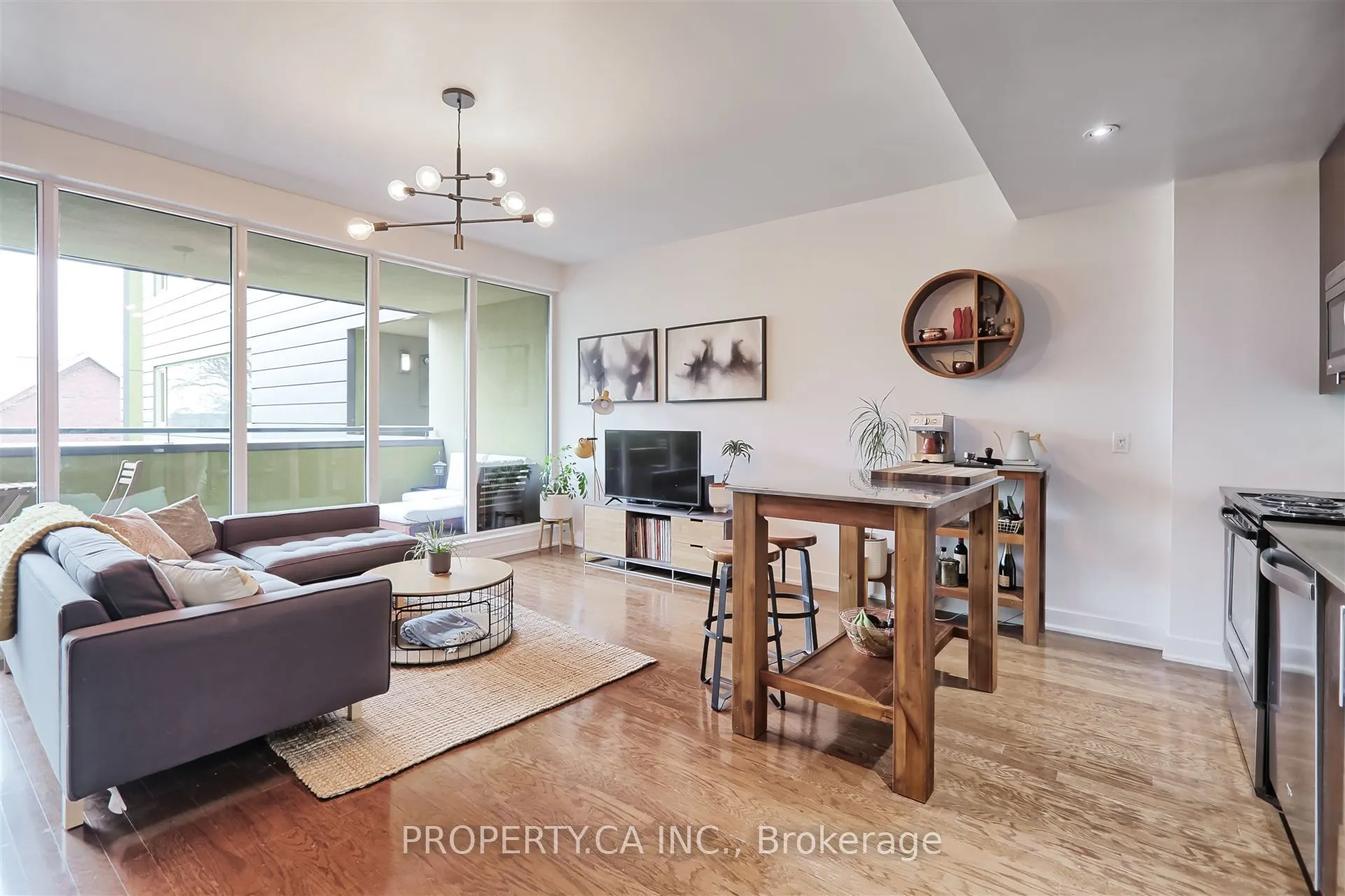 25 Ritchie Avenue, #303