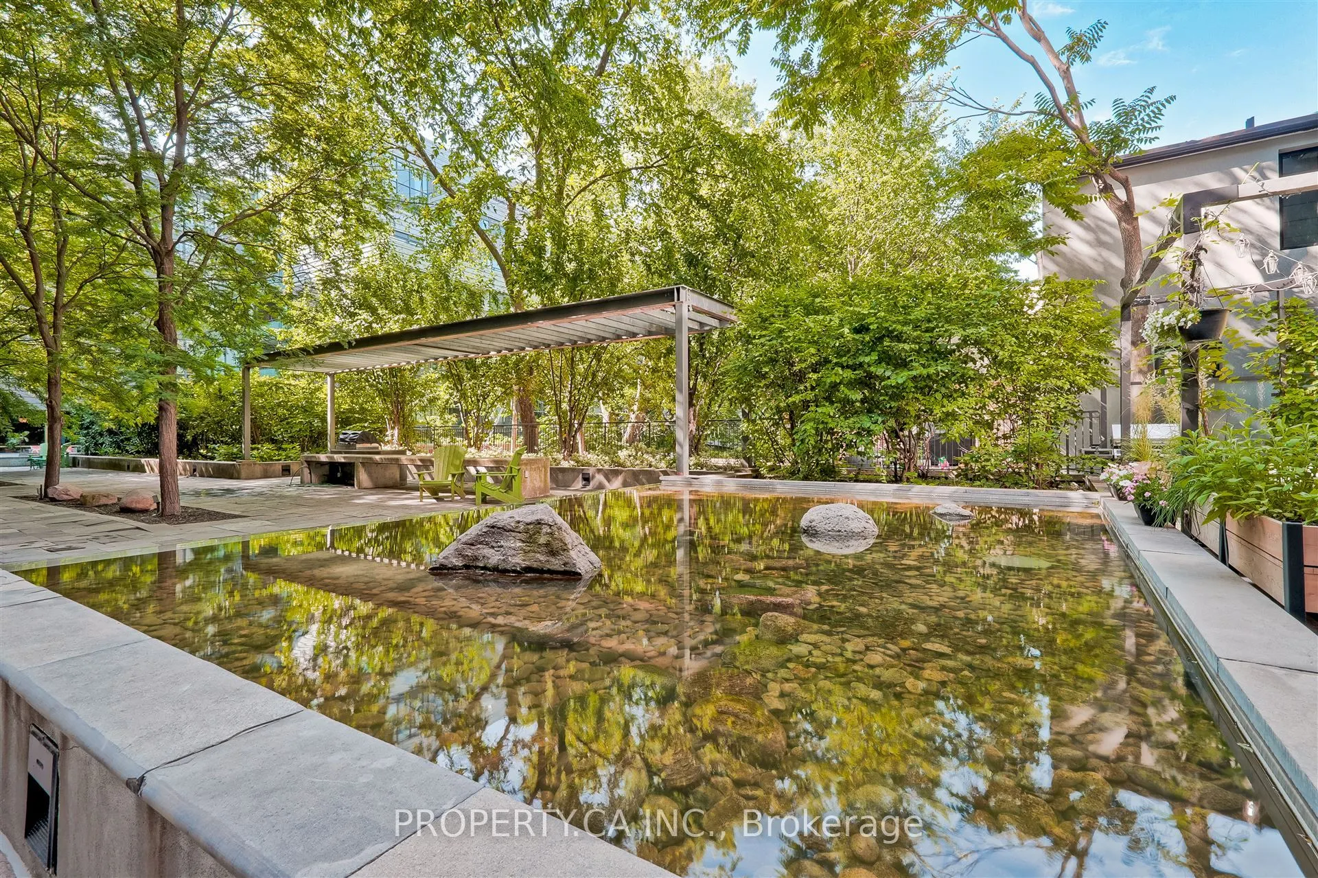 25 Ritchie Avenue, #303